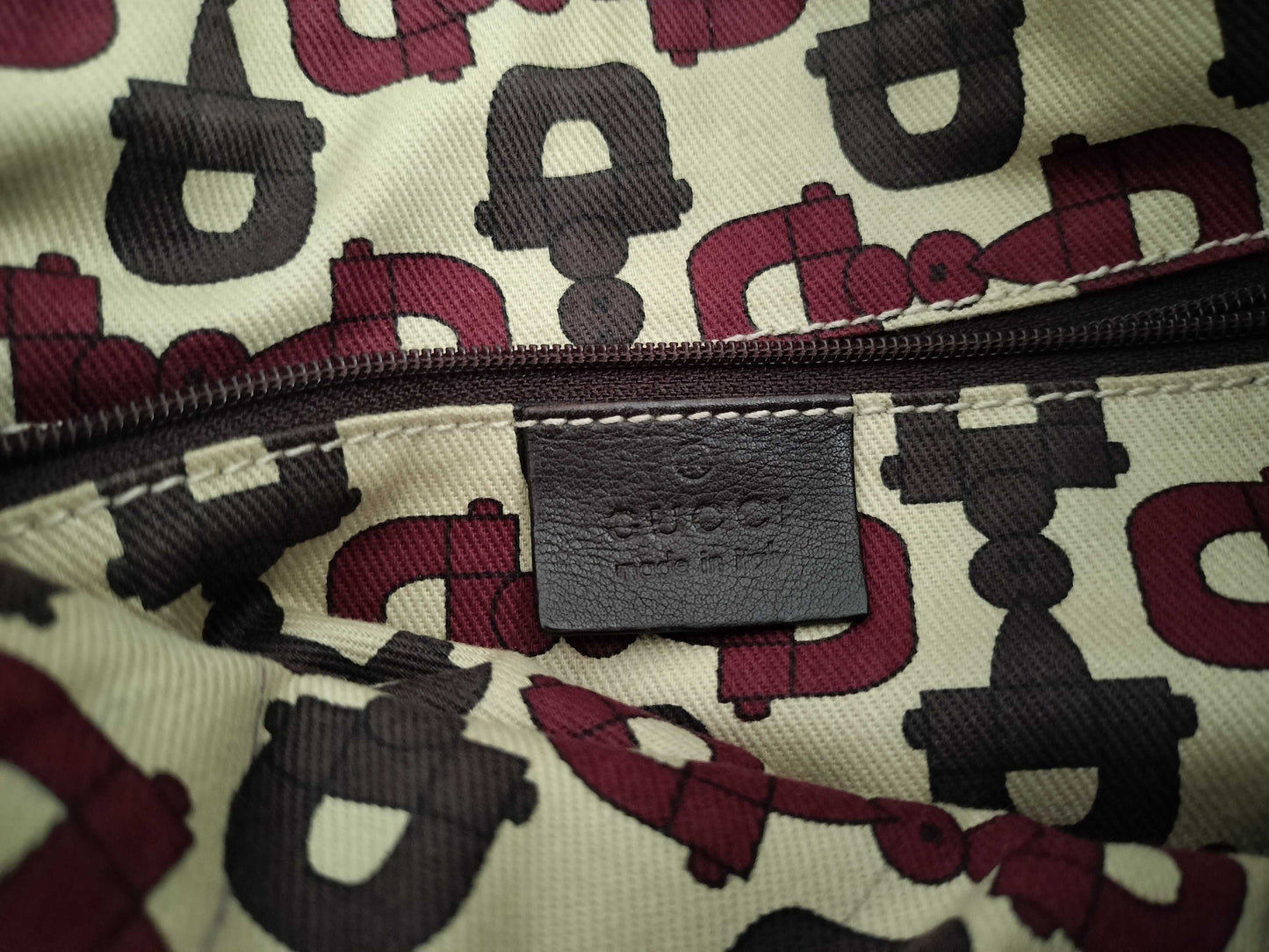 GUCCI Guccissima Leather Shoulder Bag with Abby Logo 203257
