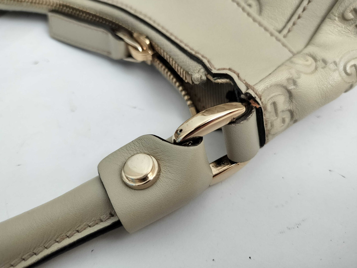 GUCCI Guccissima Leather Abby GG Pattern Handbag 190525