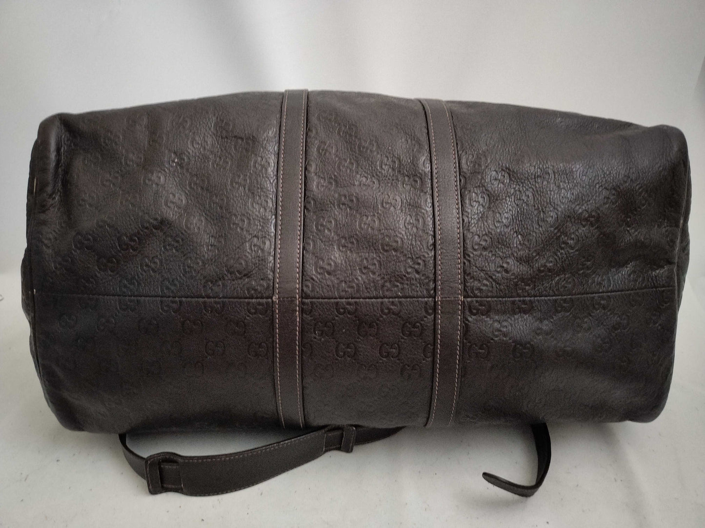 GUCCI Guccissima 2-way Boston bag with GG pattern and 206500 leather.