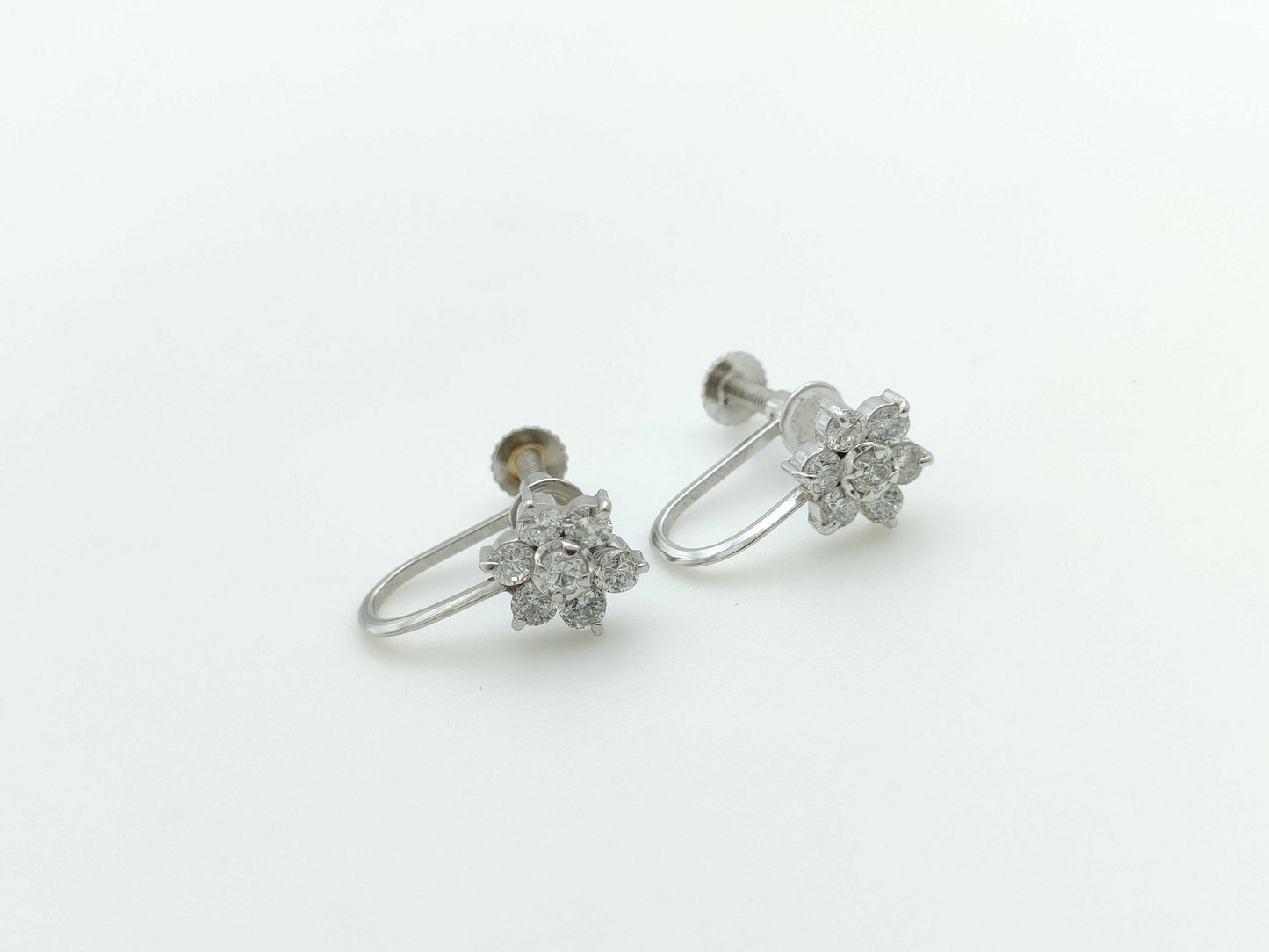 D0.25ct Pt900 2.0g Earrings