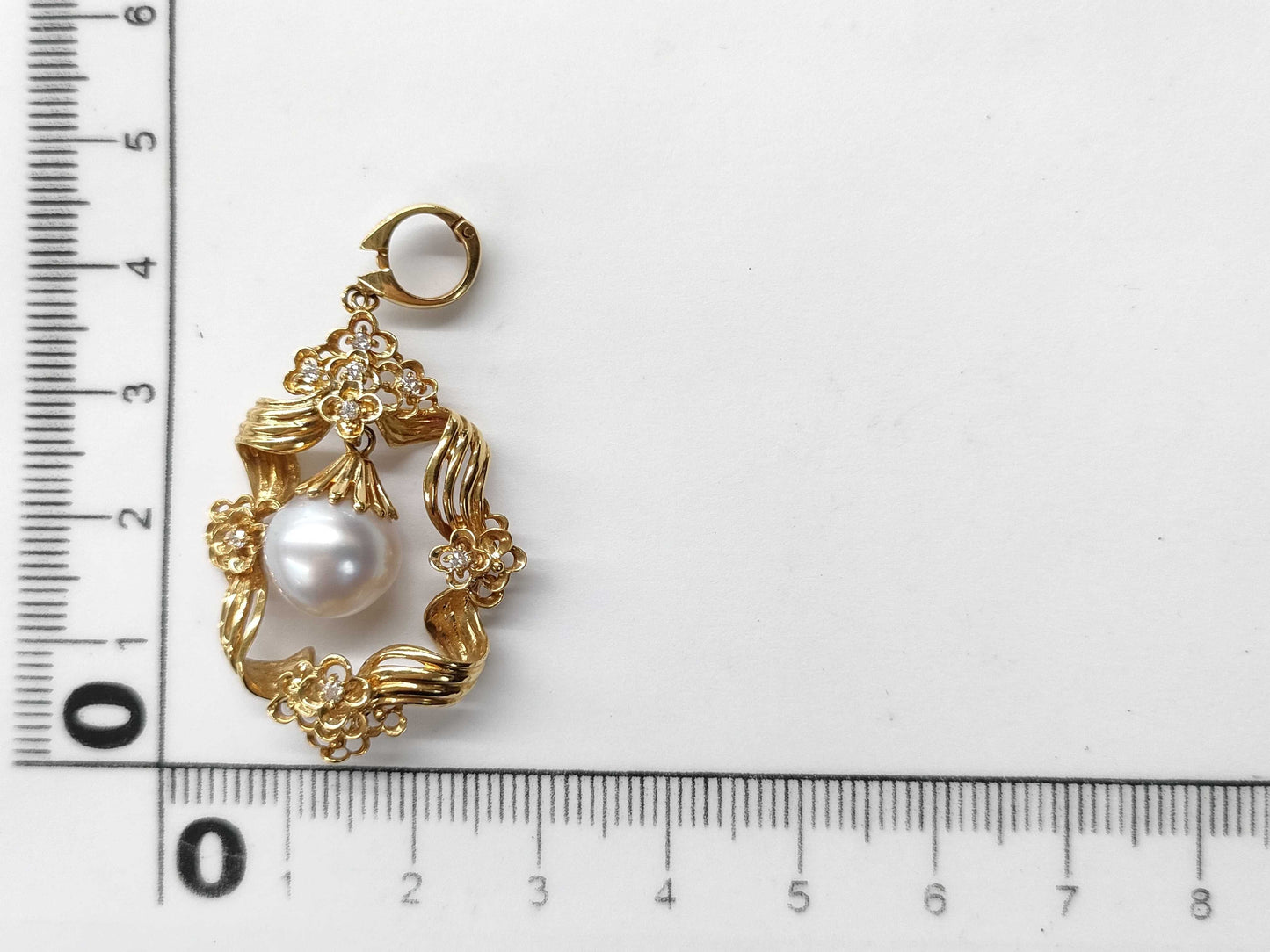 Semi-Round Pearl, Diameter: Approx. 10.0mm, D0.10ct, 18K Gold, 6.8g, Pendant Top