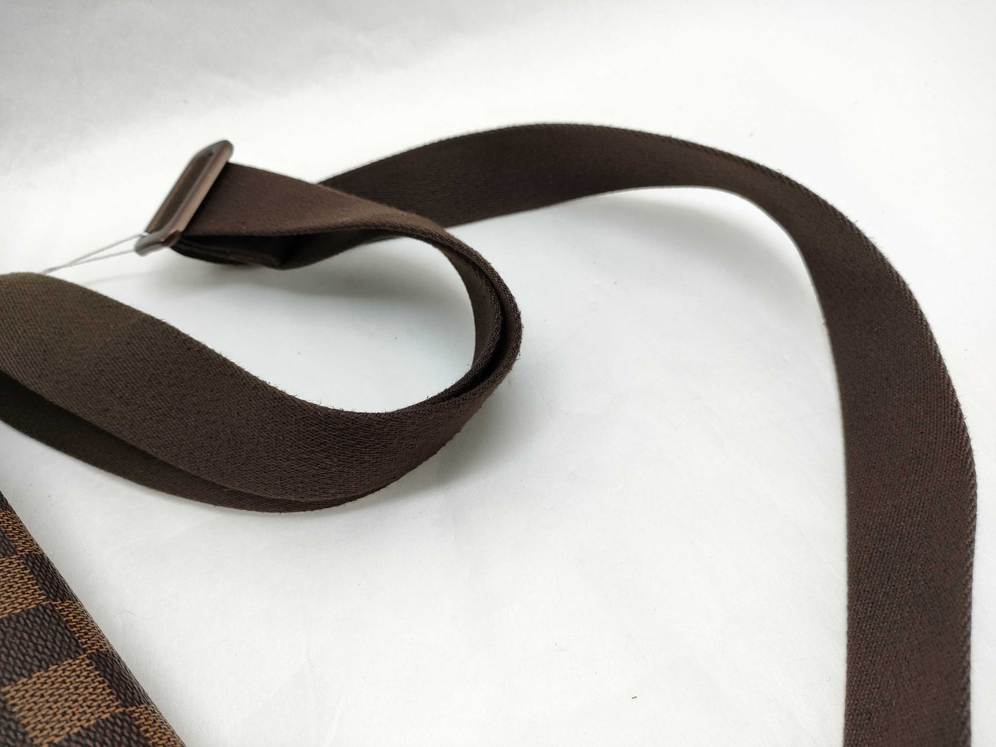 LOUIS VUITTON Damier LOUIS VUITTON Brooklyn Shoulder Bag