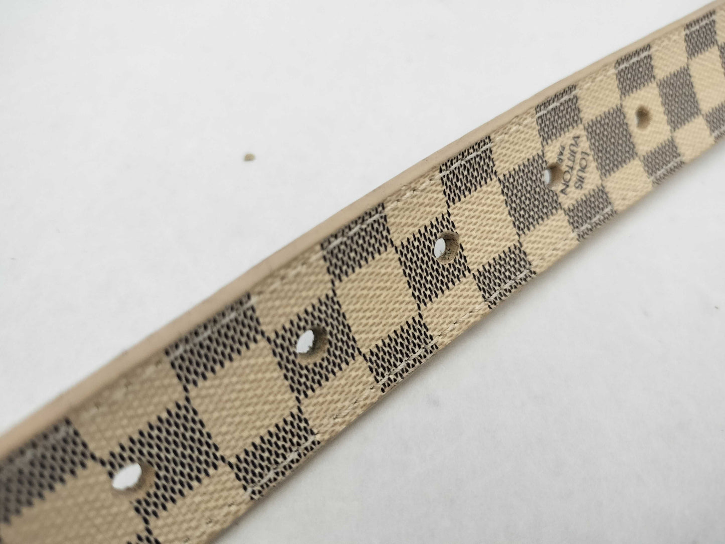 LOUIS VUITTON Unconfirmed Damier Azur Centurion with LV Initials, Damier Azur M9268 Belt
