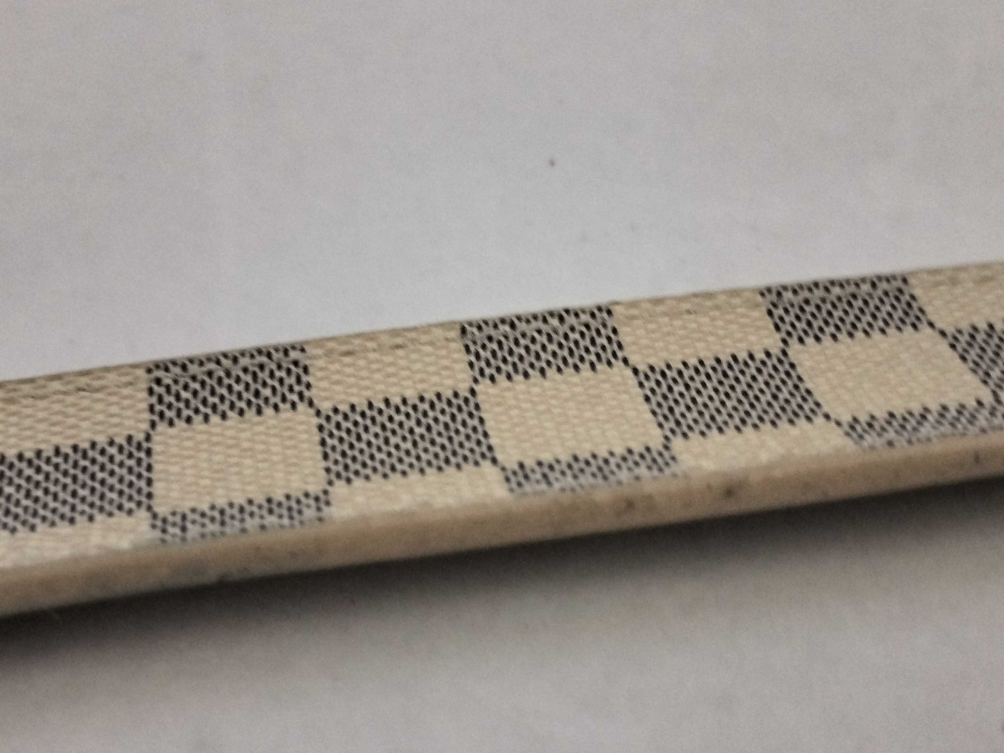 LOUIS VUITTON Unconfirmed Damier Azur Centurion with LV Initials, Damier Azur M9268 Belt