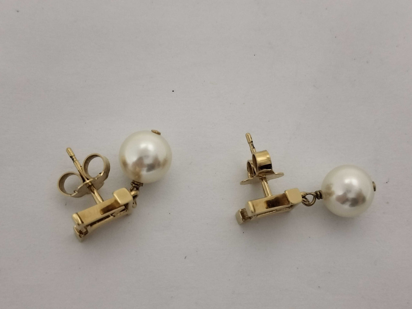 LOUIS VUITTON Earrings LV Iconic Louisa Pearl GP Gold M01585 Earrings