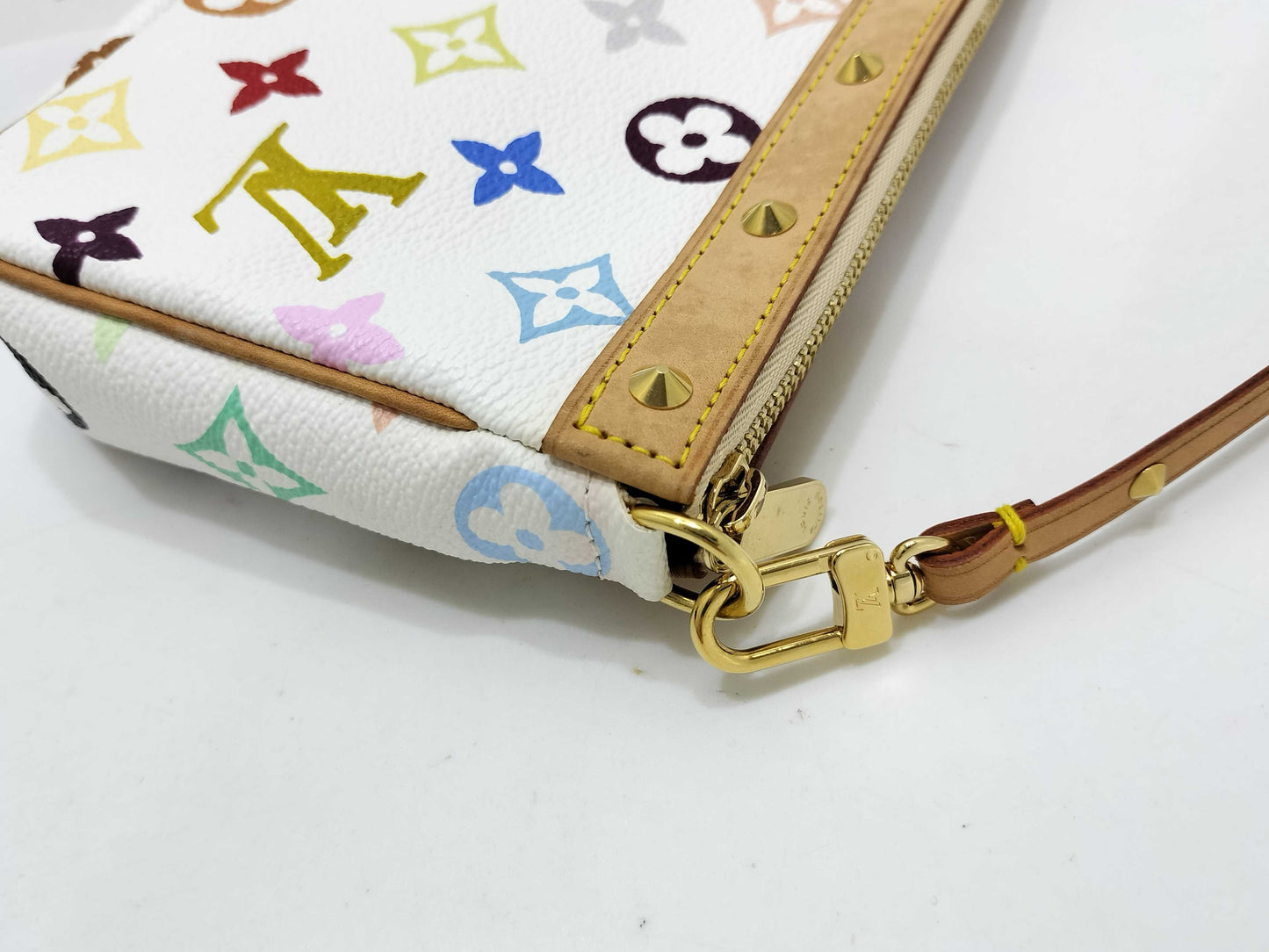 LOUIS VUITTON M92649 Monogram Multicolore Pochette Accessoires Monogram Multicolore Bronne M92649 Shoulder Bag