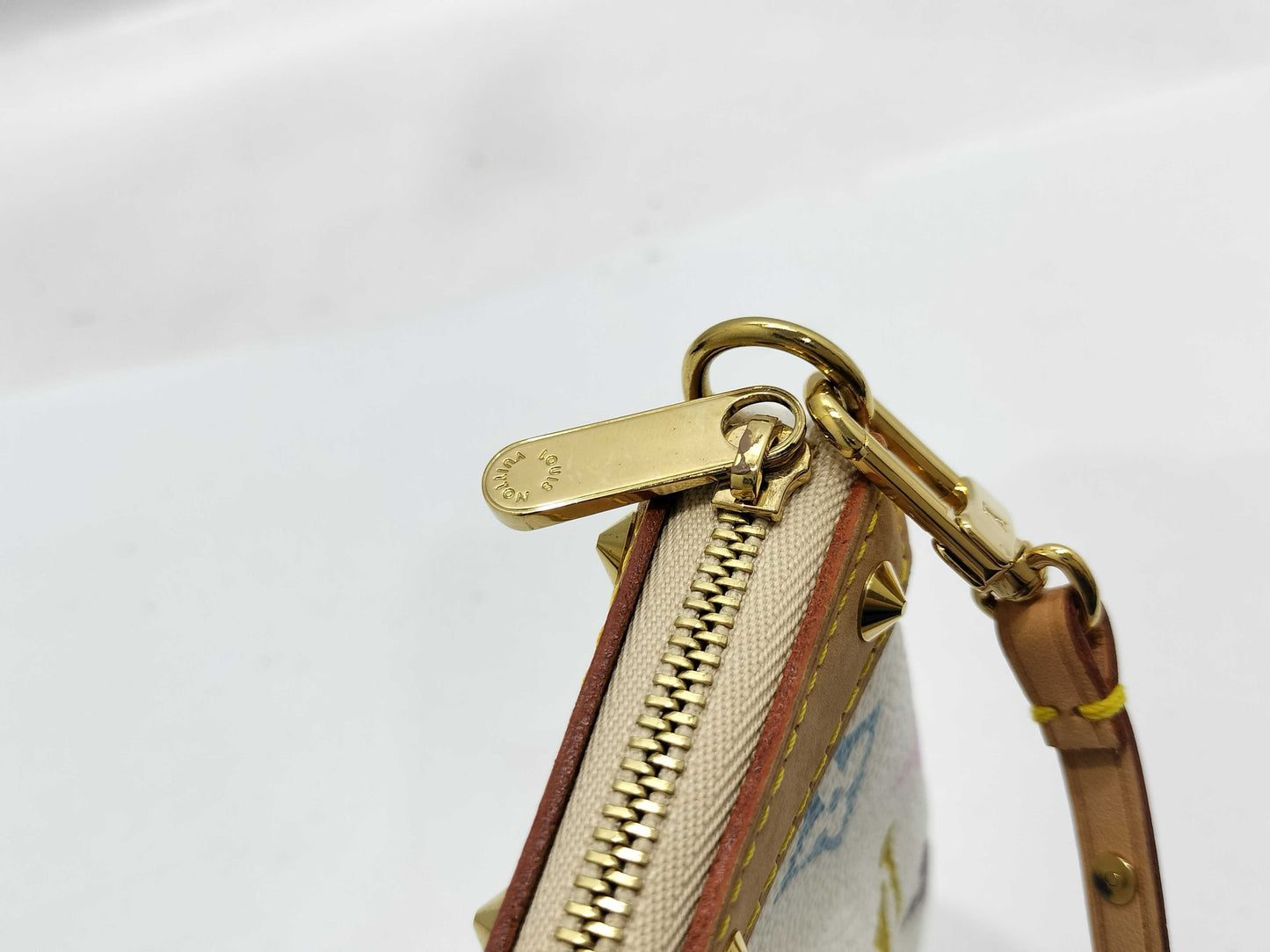 LOUIS VUITTON M92649 Monogram Multicolore Pochette Accessoires Monogram Multicolore Bronne M92649 Shoulder Bag