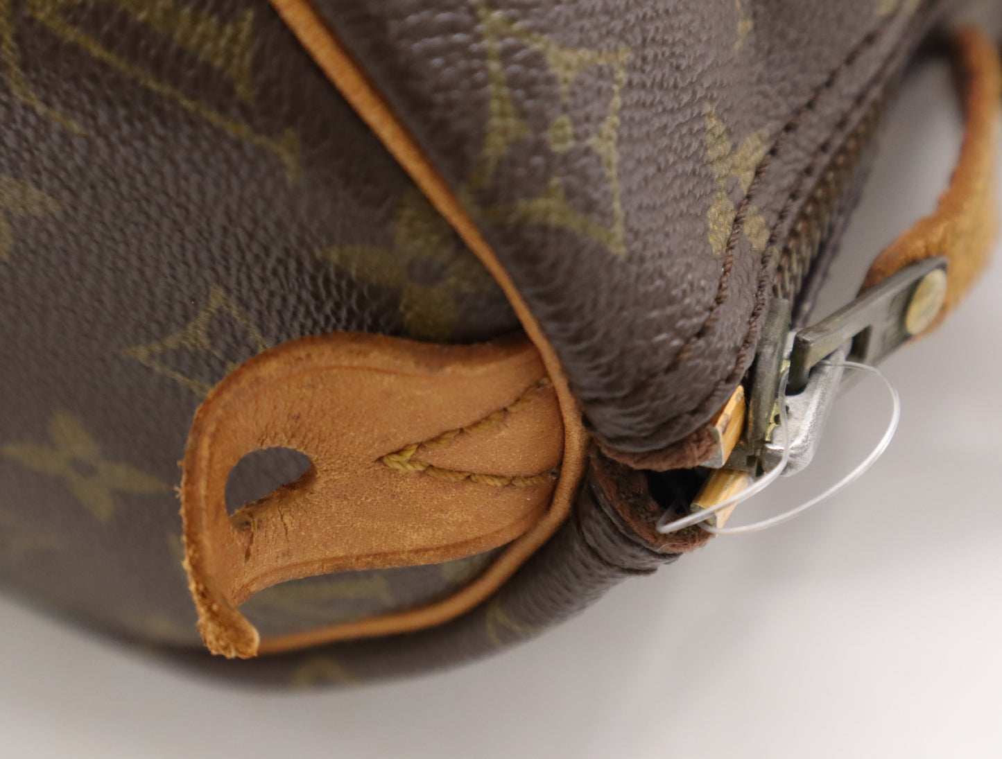 LOUIS VUITTON M41522 Monogram Speedy 40 Handbag