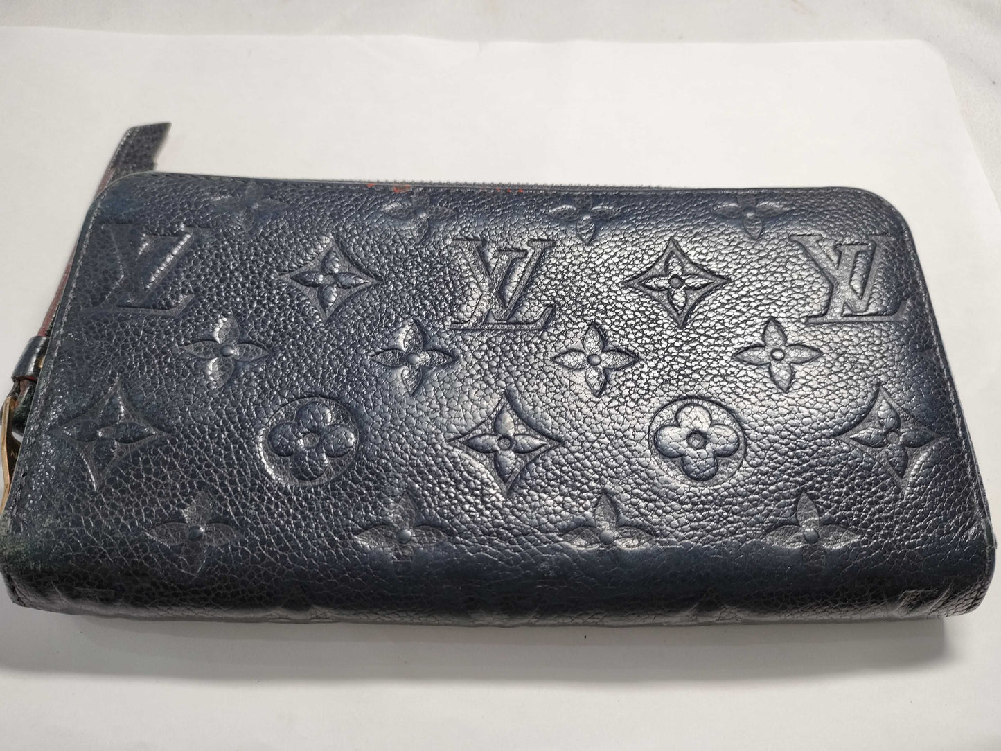 LOUIS VUITTON Monogram Empreinte Zippy Wallet