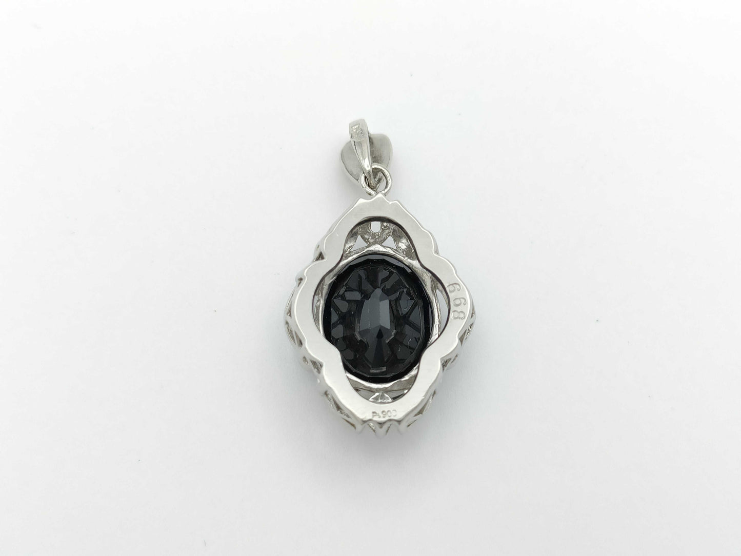S6.68ct Pt900 5.0g Pendant Top