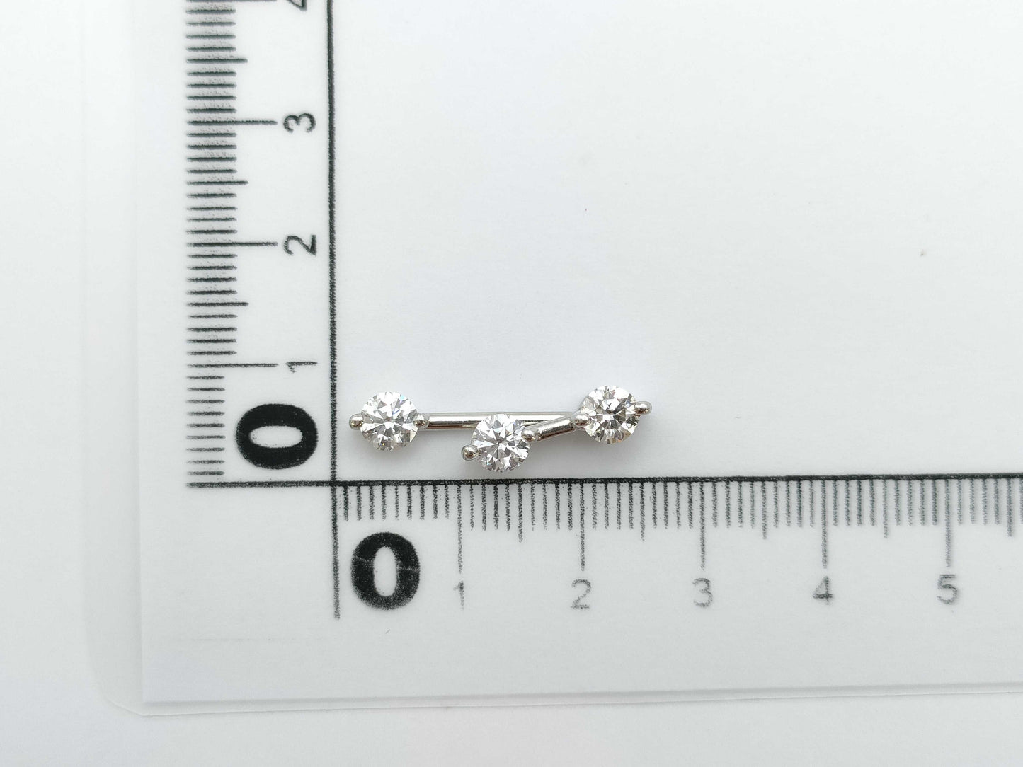 D0.315/0.330/0.355ct Pt900 2.0g Pendant Top