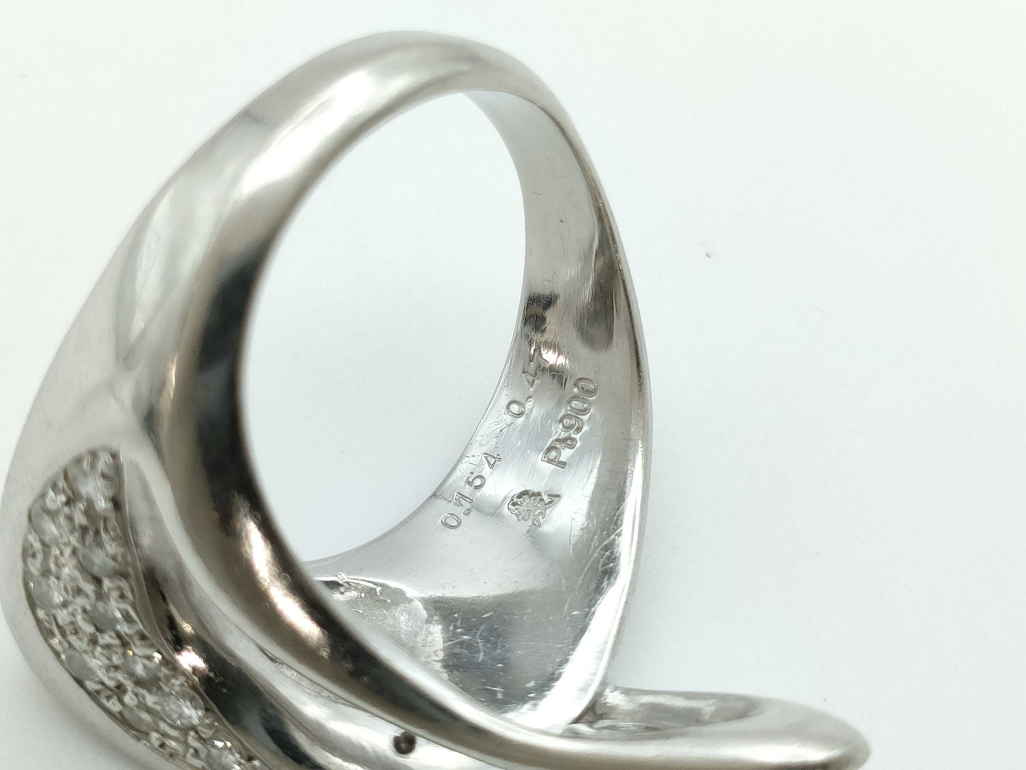 D0.154/0.47ct Pt900 14.1g Ring