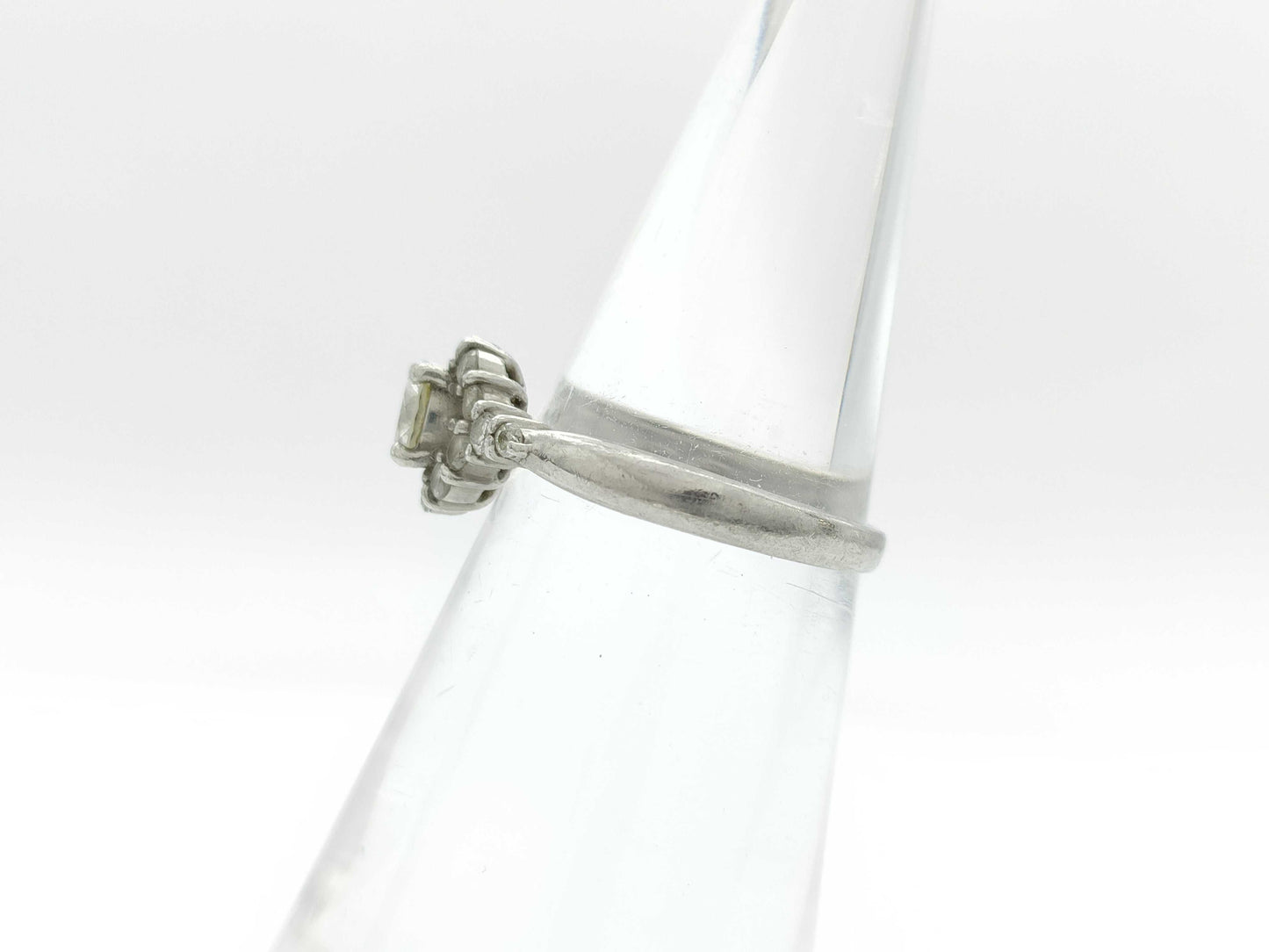 D0.388/0.27ct Pt900 3.9g Ring