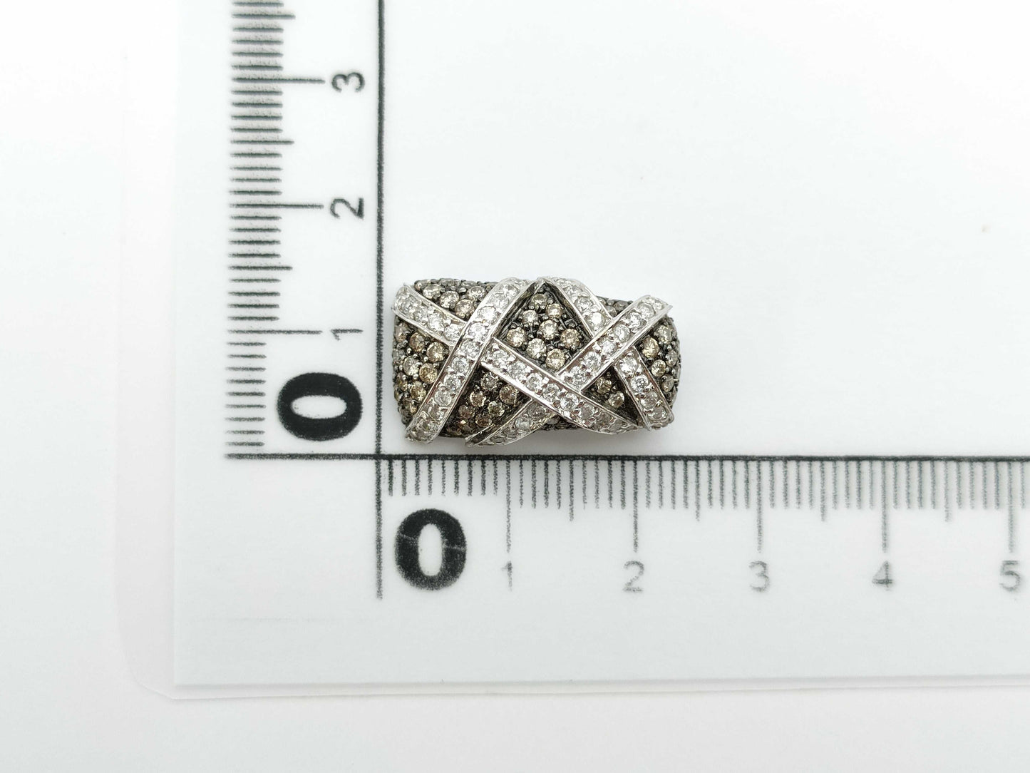 D0.70/0.47ct K18WG 5.3g Pendant Top