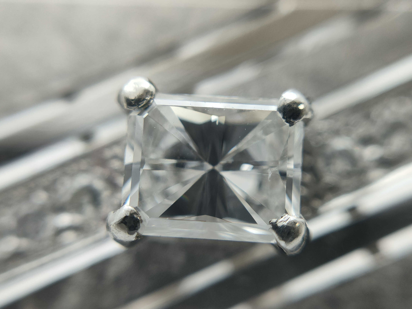 D0.509ct FD0.11ct / D0.518ct FD0.11ct PT900 19.3g Tie pin/Cufflinks