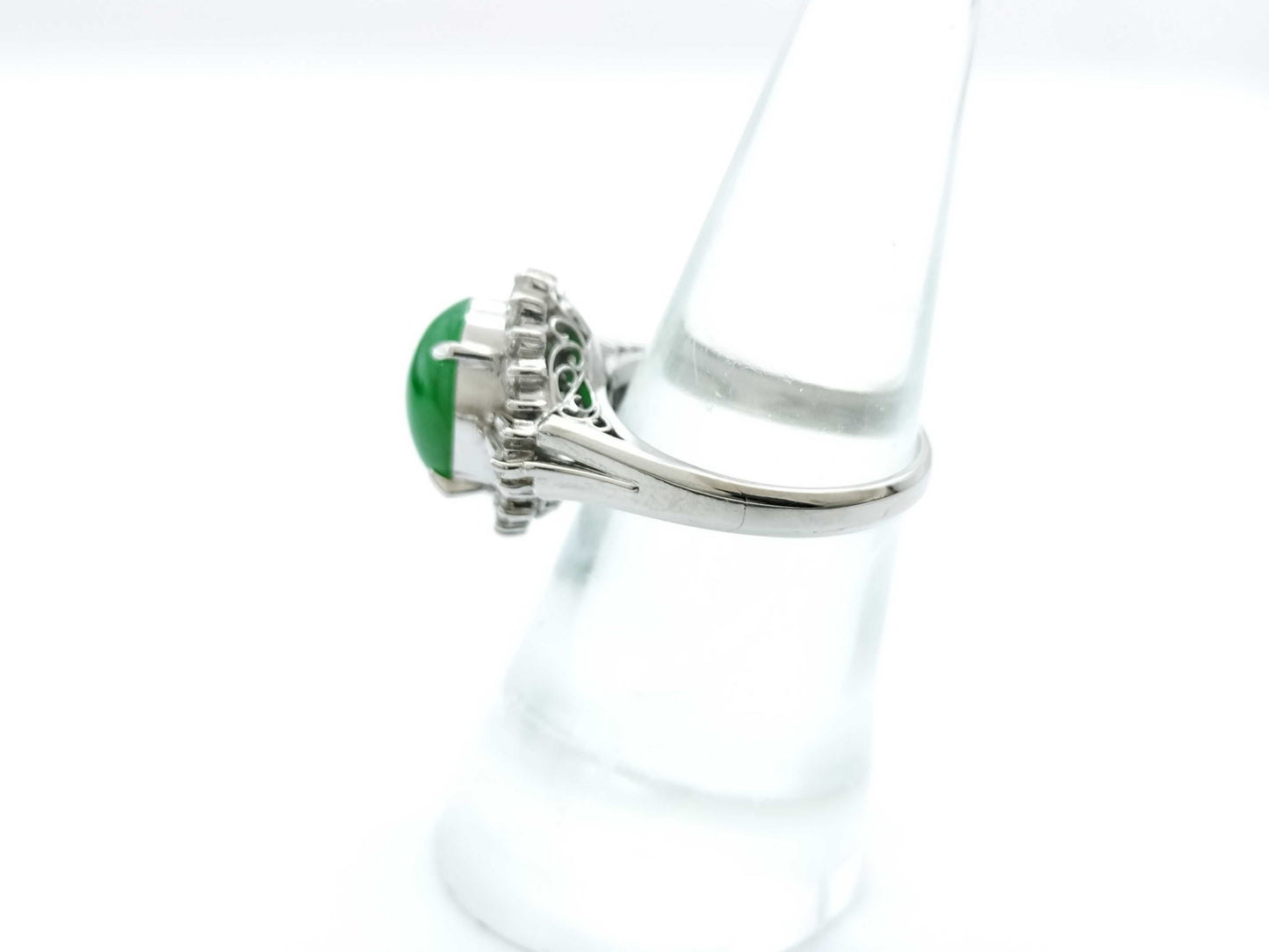 1.7ct Jadeite D0.26ct PT900 8.2g Ring