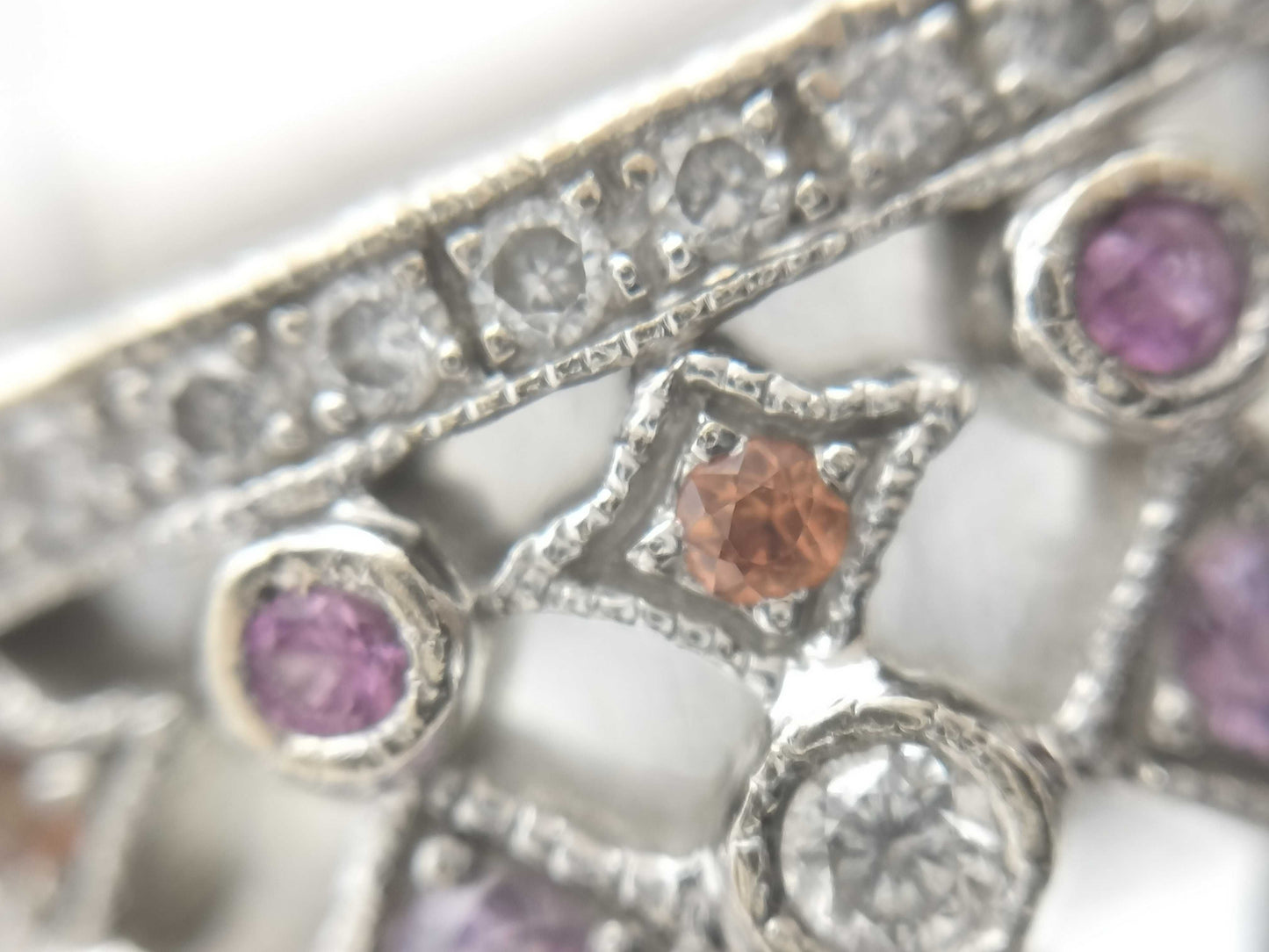 Colored Stone 0.59ct D0.59ct 750 11.5g Ring