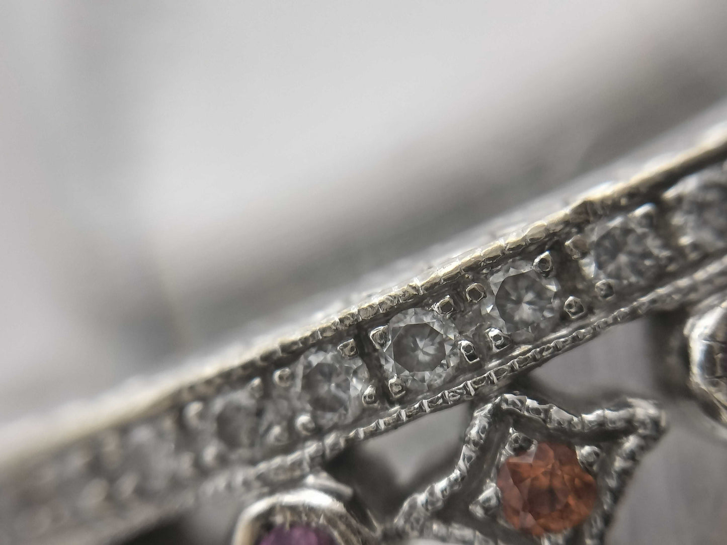 Colored Stone 0.59ct D0.59ct 750 11.5g Ring