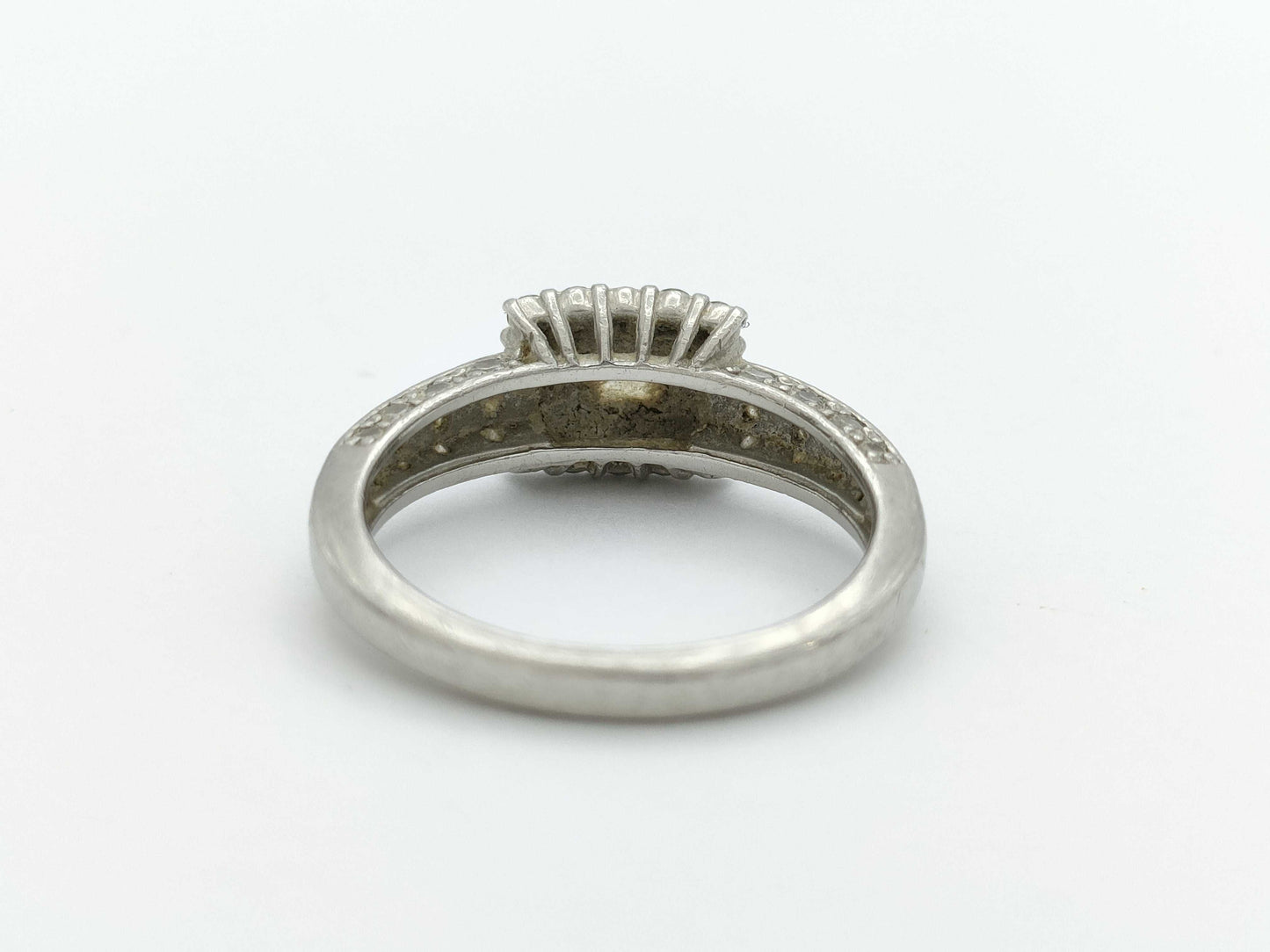 D0.582/0.60ct Pt900 5.5g Ring
