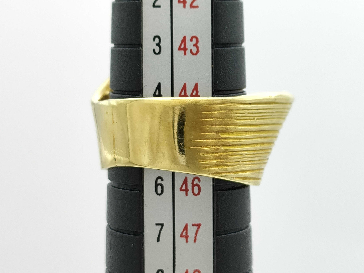 Diamond 18K 8.9g Ring