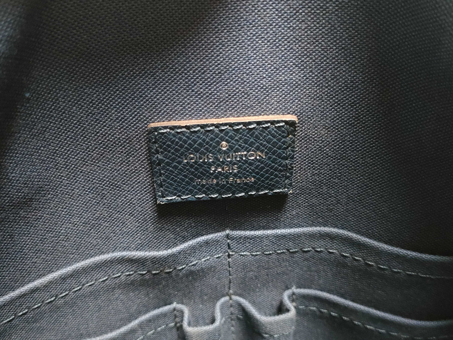LOUIS VUITTON RFID Unverified MB3195 Louis Vuitton Taiga Damier Taiga Grigory Tote ★Strap Handbag