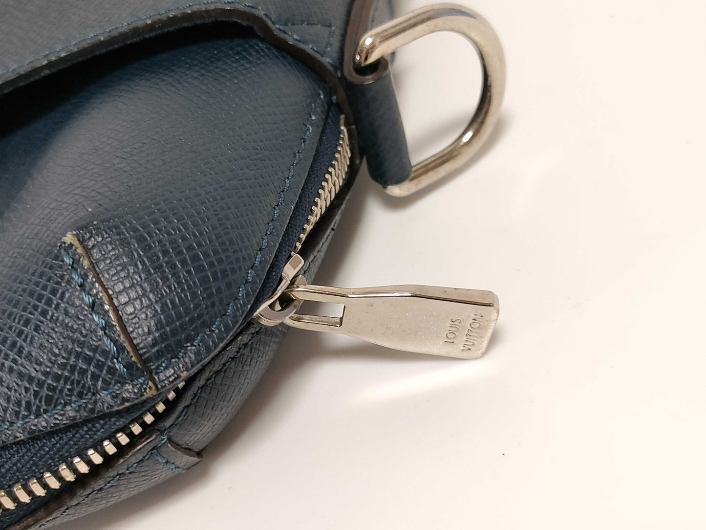 LOUIS VUITTON RFID Unverified MB3195 Louis Vuitton Taiga Damier Taiga Grigory Tote ★Strap Handbag