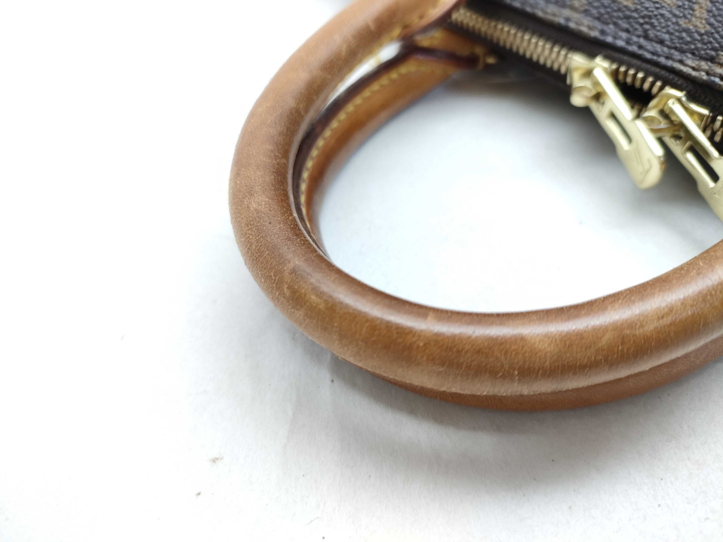 LOUIS VUITTON Monogram Alma GM Handbag