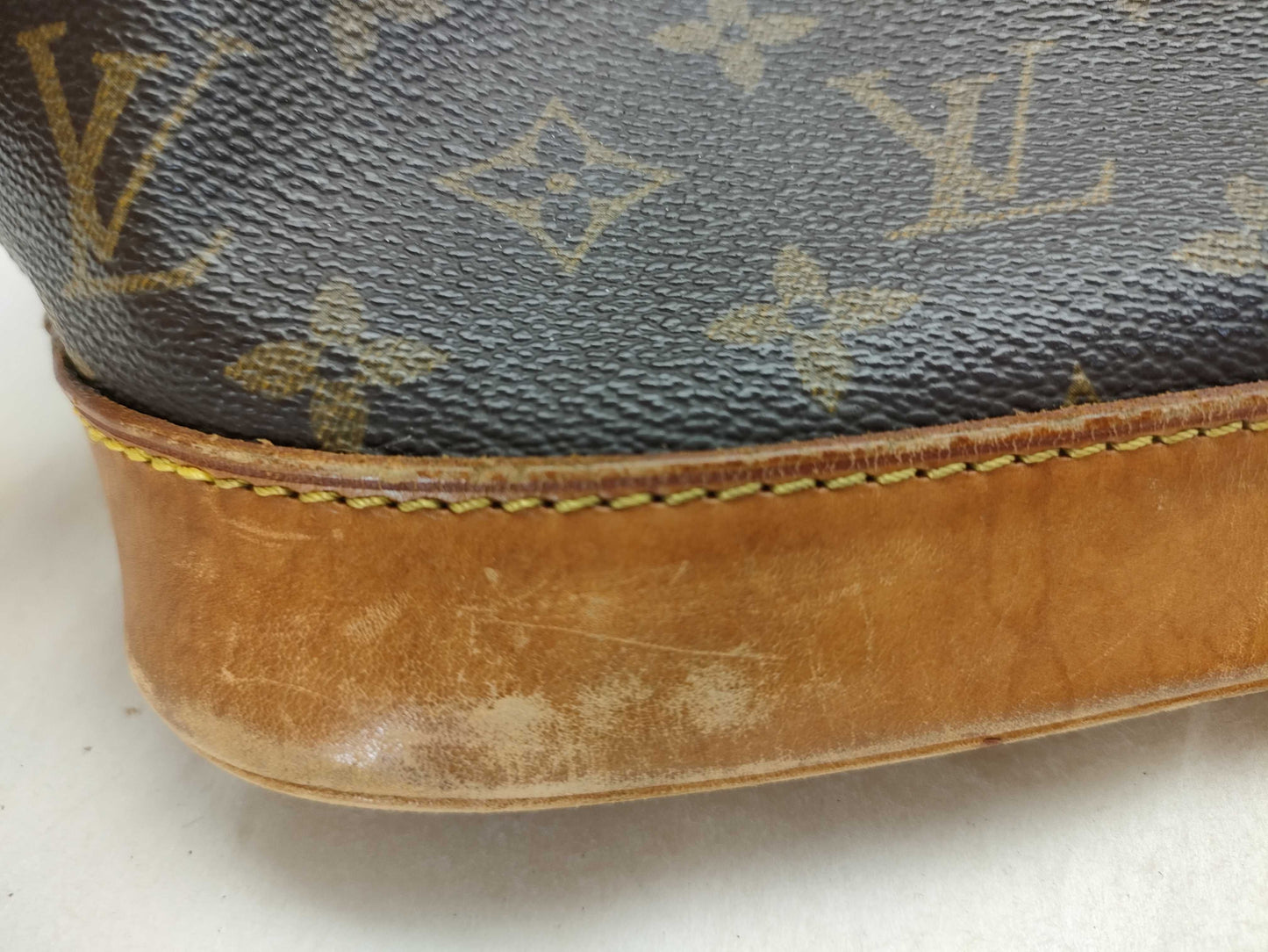 LOUIS VUITTON Monogram Alma GM Handbag