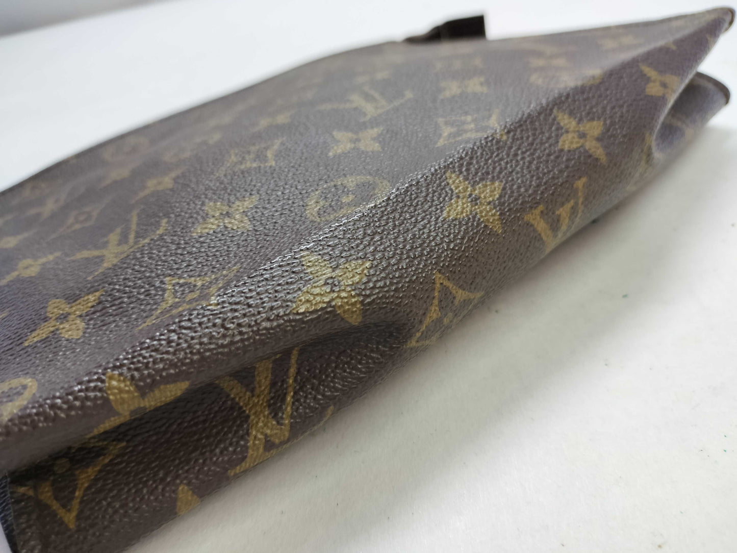 LOUIS VUITTON Monogram LV Monogram Poche Toilette 26 Pouch