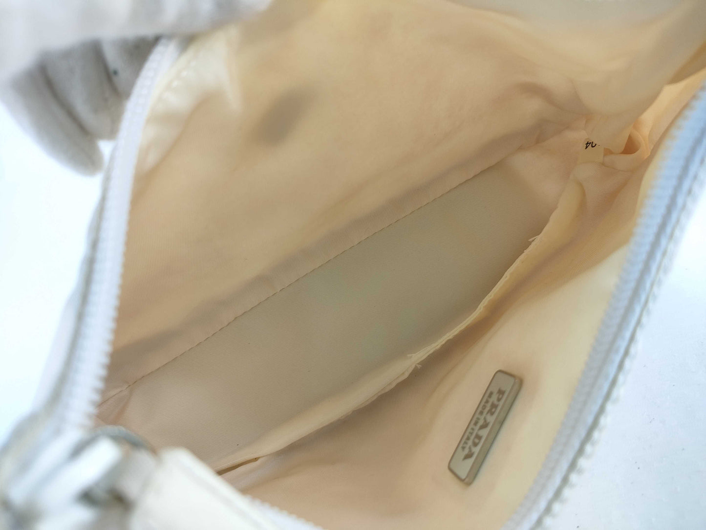 PRADA Nylon Prada One-Shoulder Beige Tessuto MV515 Card Shoulder Bag