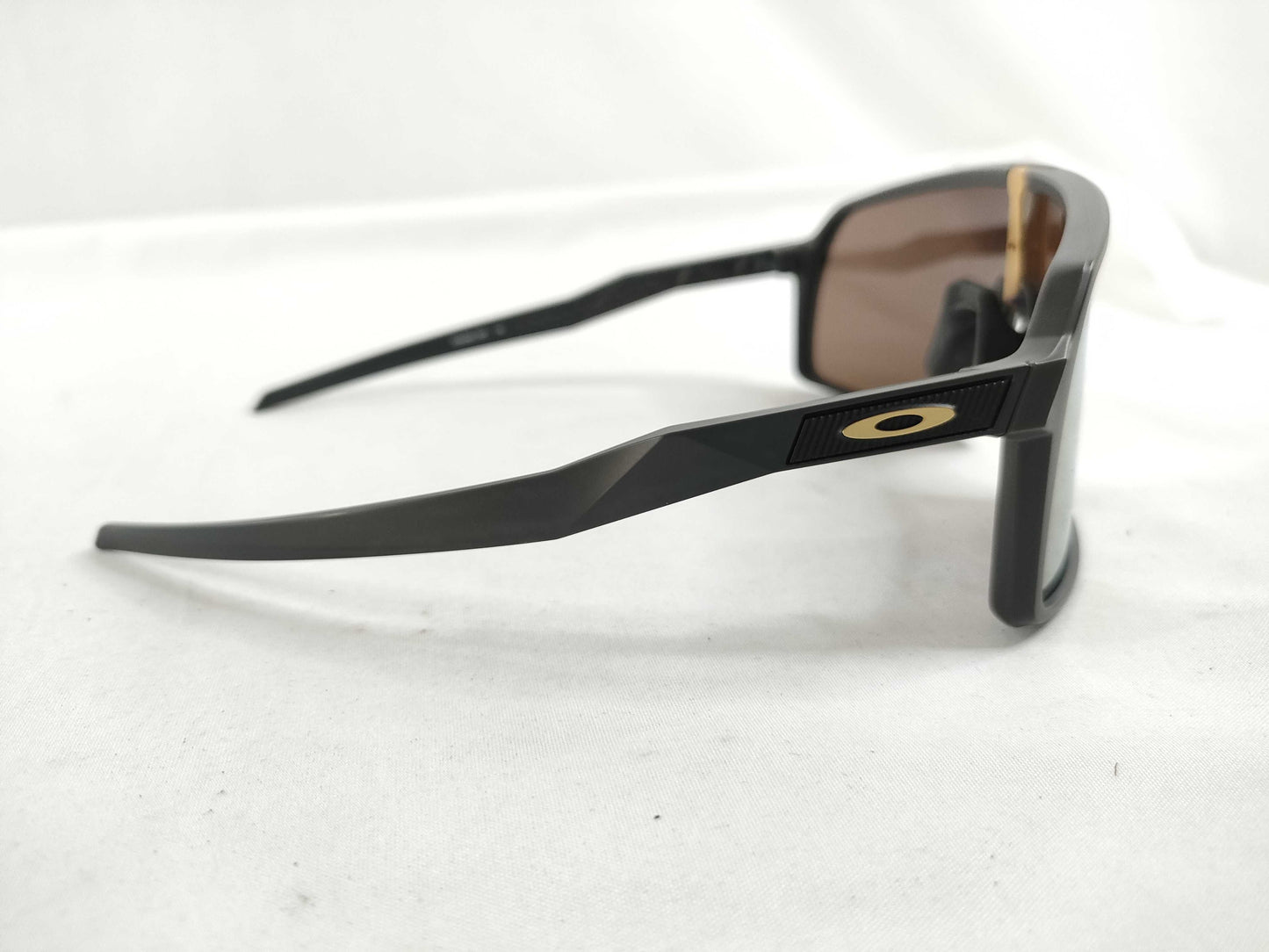 OAKLEY Oakley Sunglasses OO9406A Case Sunglasses and Glasses