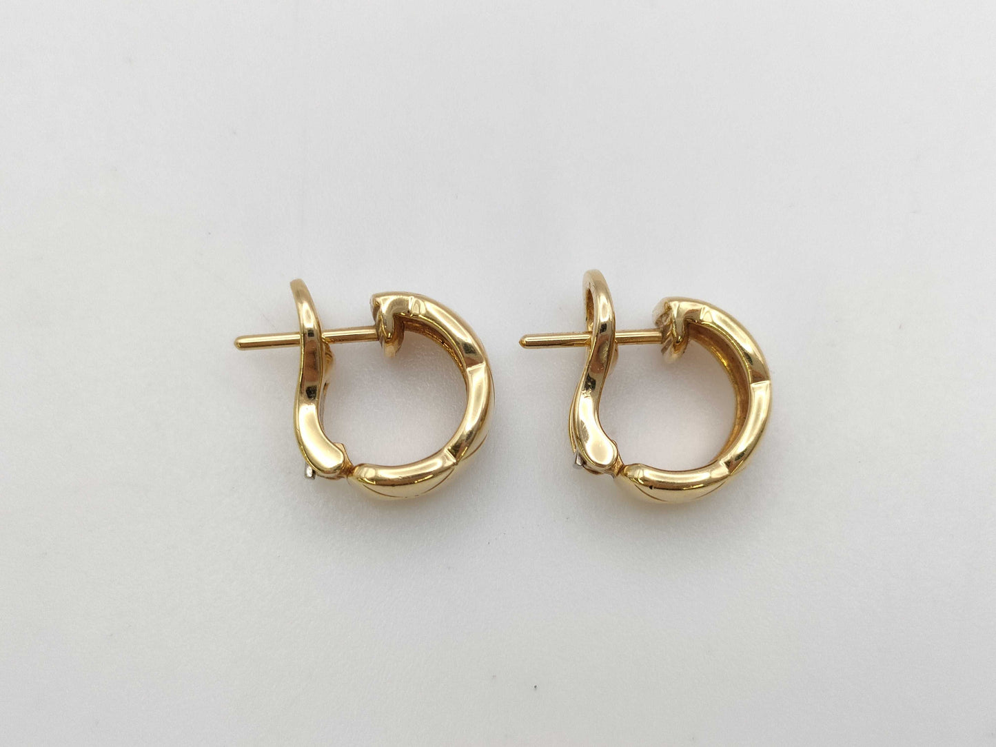 CHANEL Coco Crush YG Au750 6.4g Earrings
