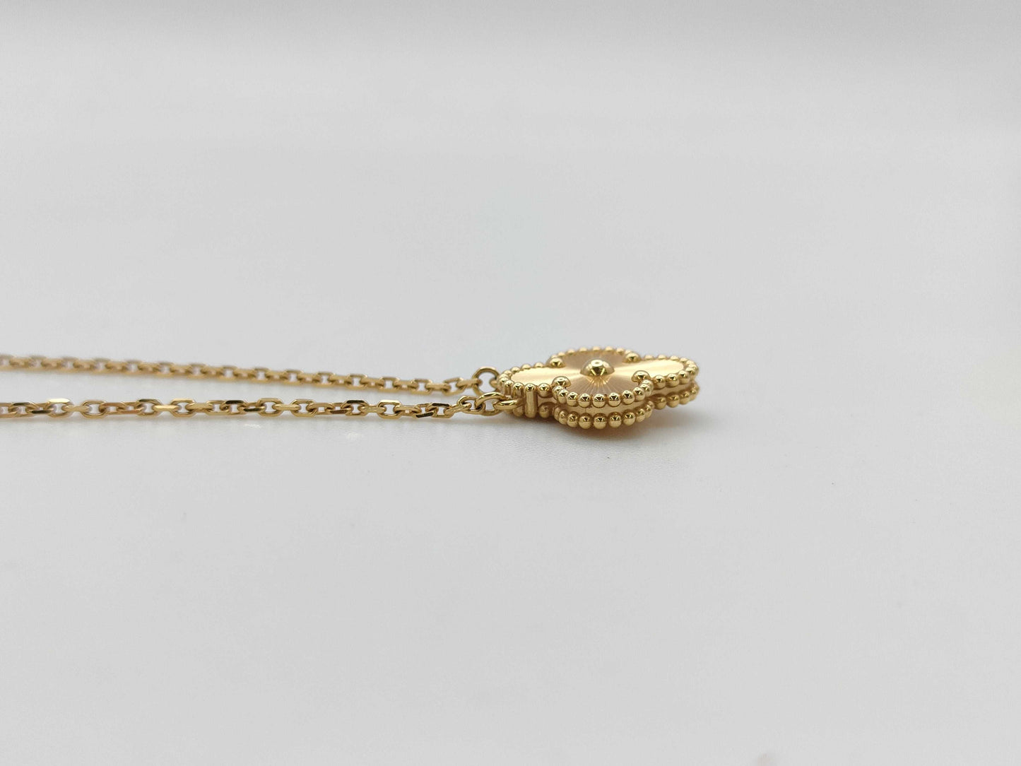 Van Cleef & Arpels Vintage Alhambra Guilloched Necklace in Yellow Gold and Au750, 6.7g