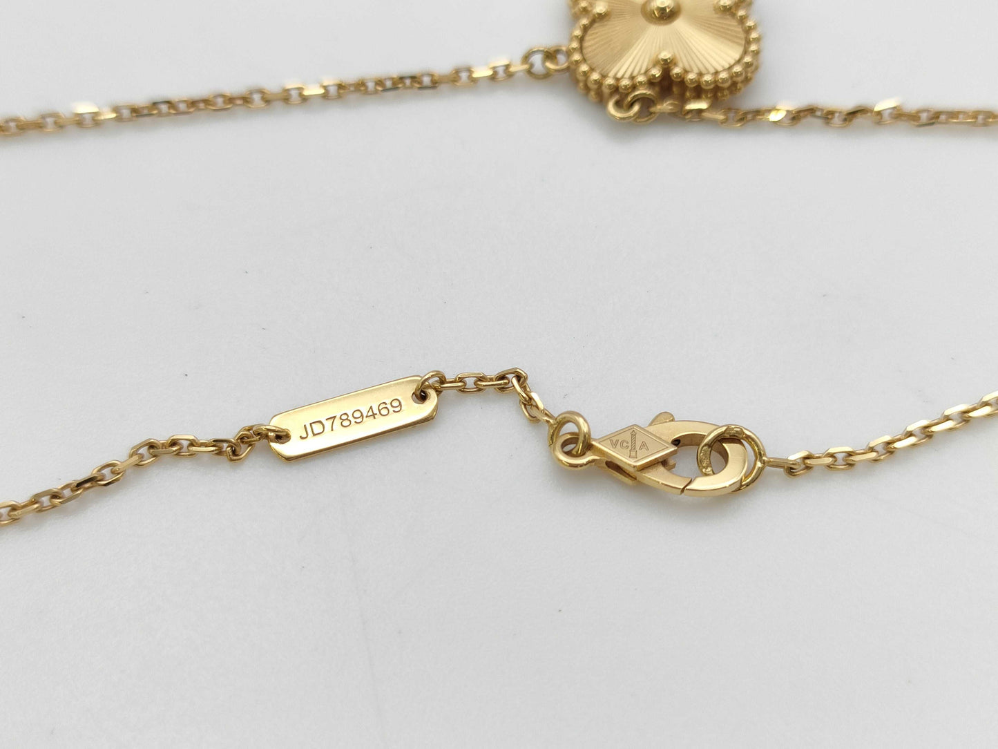 Van Cleef & Arpels Vintage Alhambra Guilloched Necklace in Yellow Gold and Au750, 6.7g