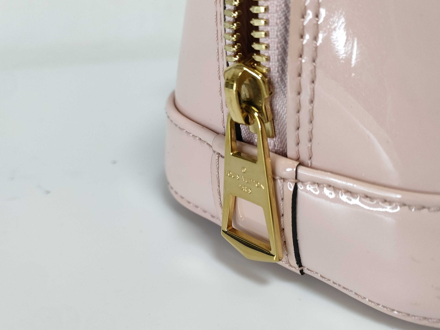 LOUIS VUITTON RFID Verified Vernis Louis Vuitton Monogram Vernis Alma BB 2-Way Handbag M51925 Handbag