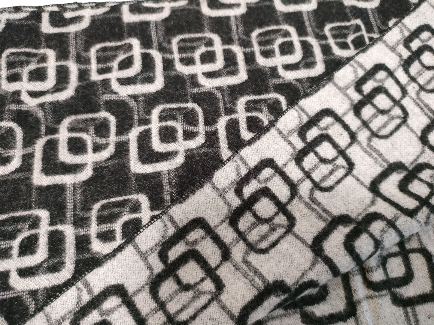 ZELE PARIS all-over print scarf