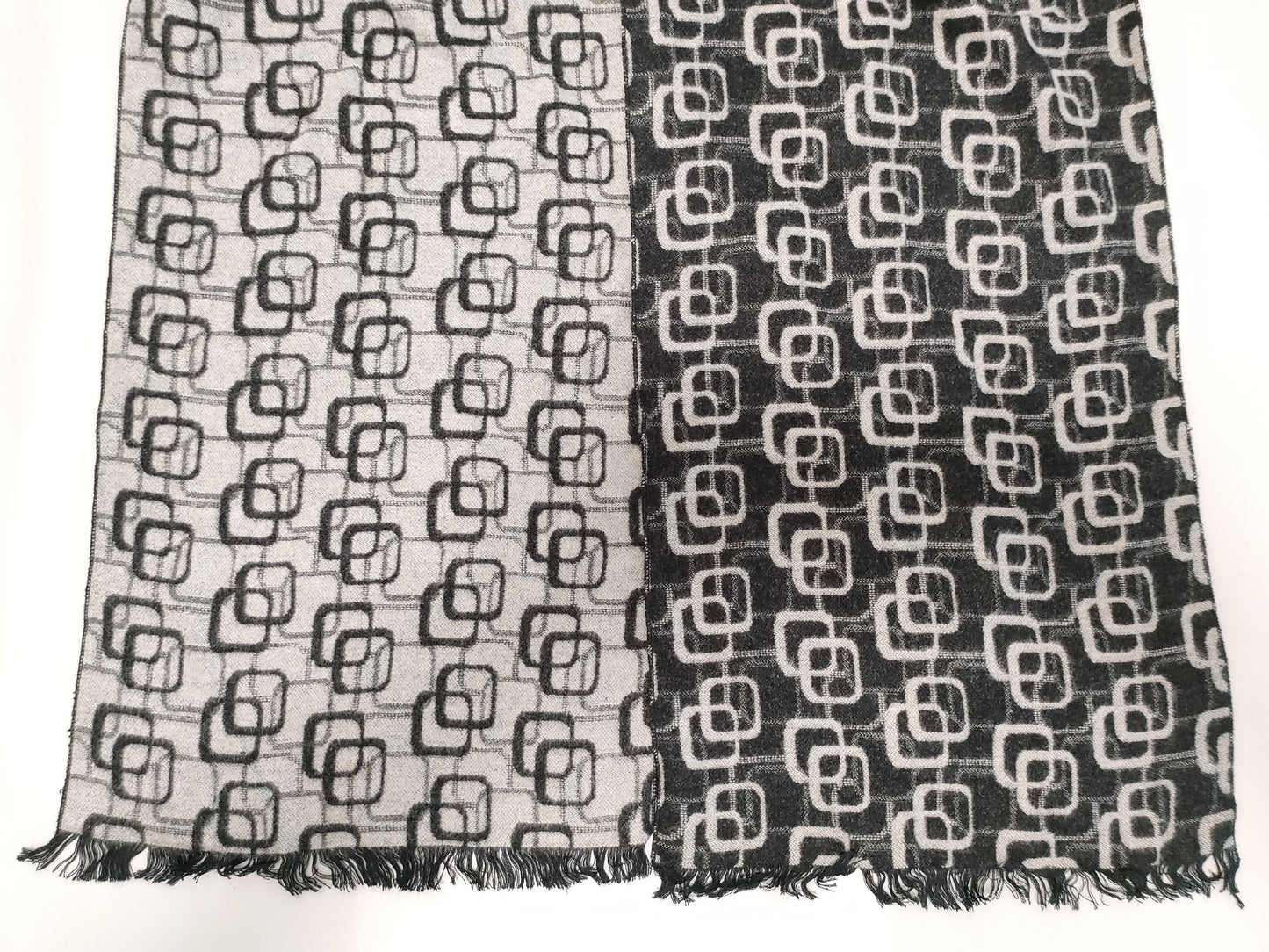 ZELE PARIS all-over print scarf