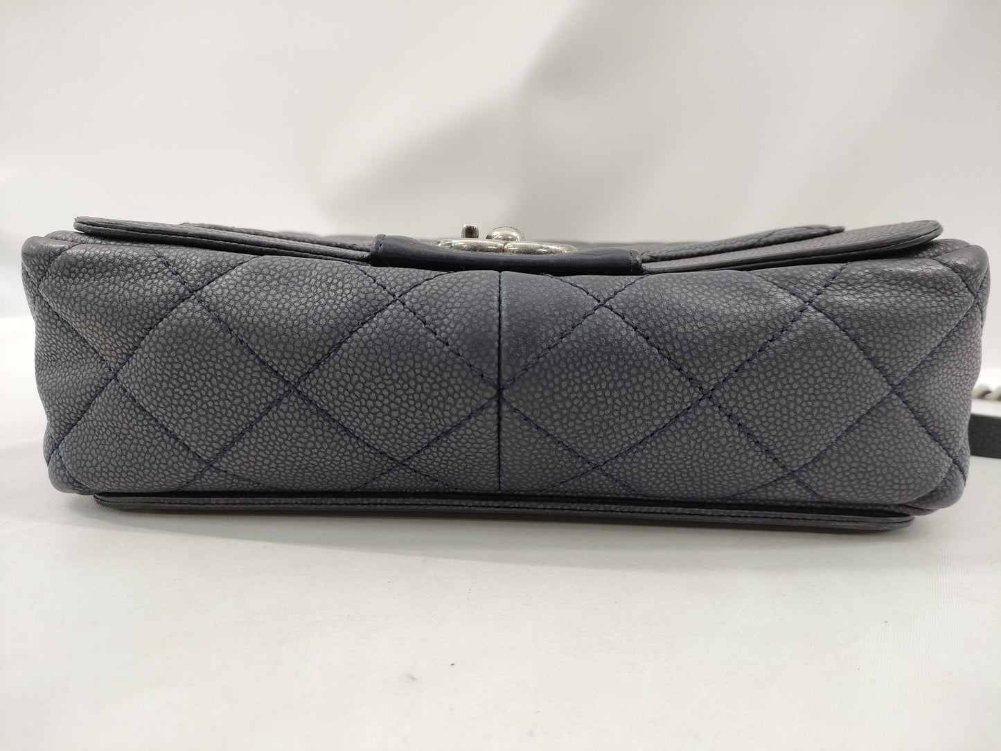CHANEL Caviar Skin Shoulder Bag with Seal