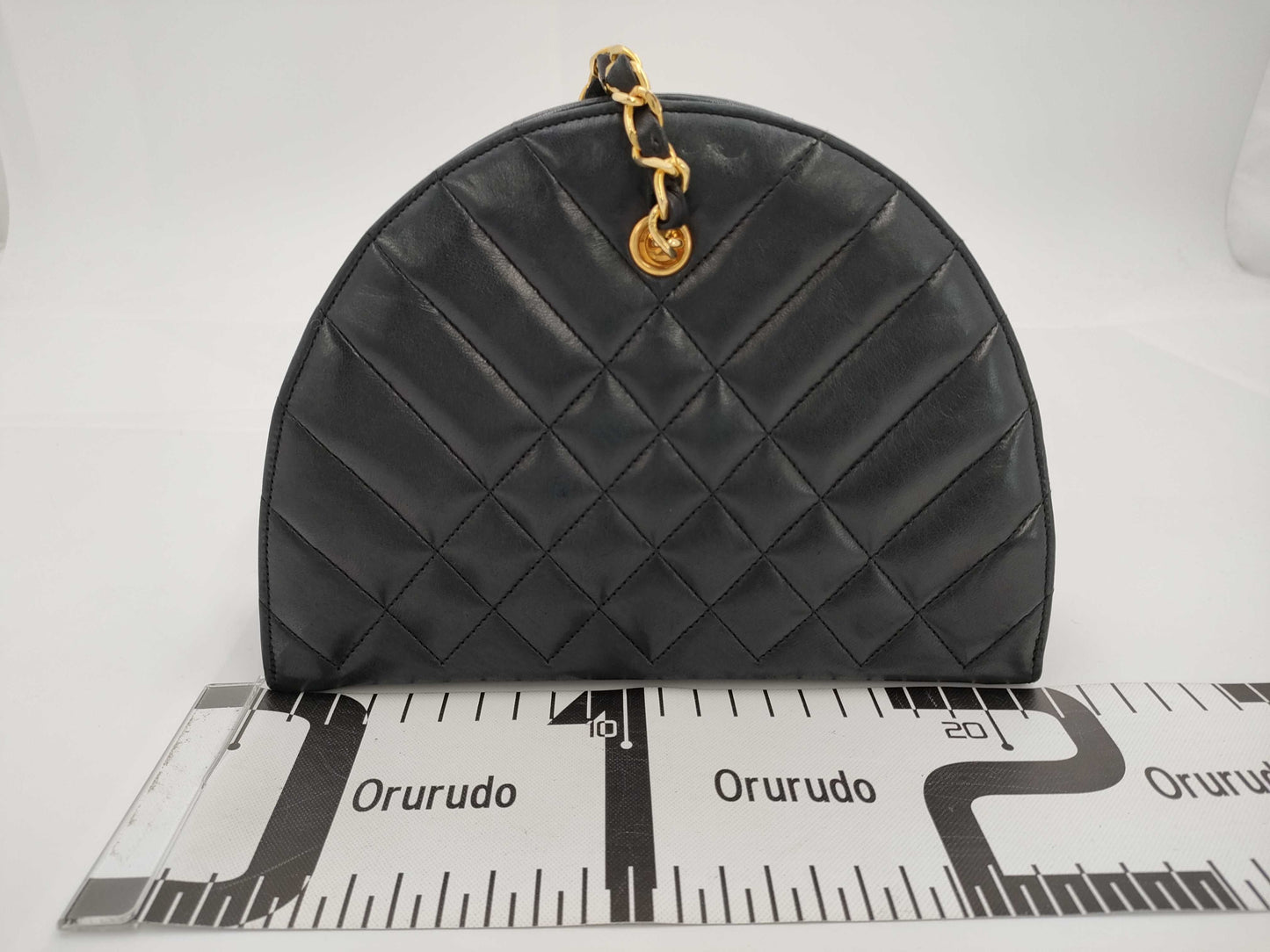 CHANEL Matelasse Chain Shoulder Bag Lambskin Round Shoulder Bag