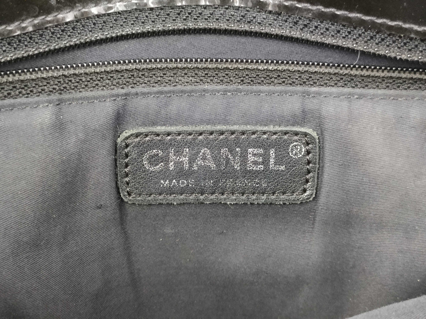 CHANEL Patent Leather Bonbon Chain Shoulder Bag