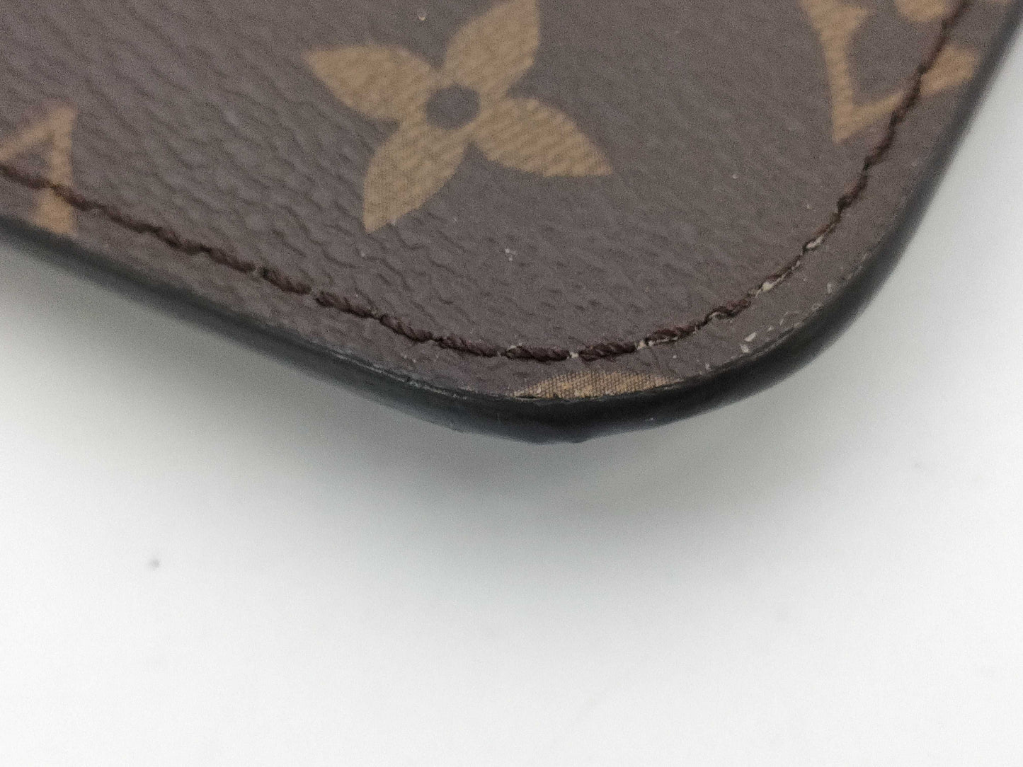 LOUIS VUITTON Monogram Neverfull MM Pouch