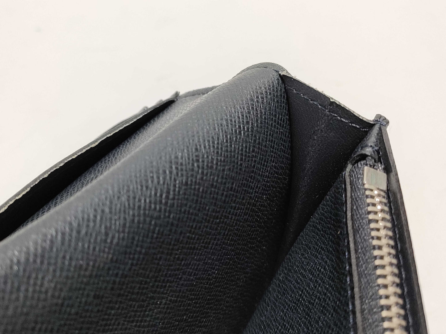 LOUIS VUITTON RFID Unverifiable SP2172 Taiga Louis Vuitton Brazza Wallet Black Taiga Leather Silver Brass SP2172 Wallet