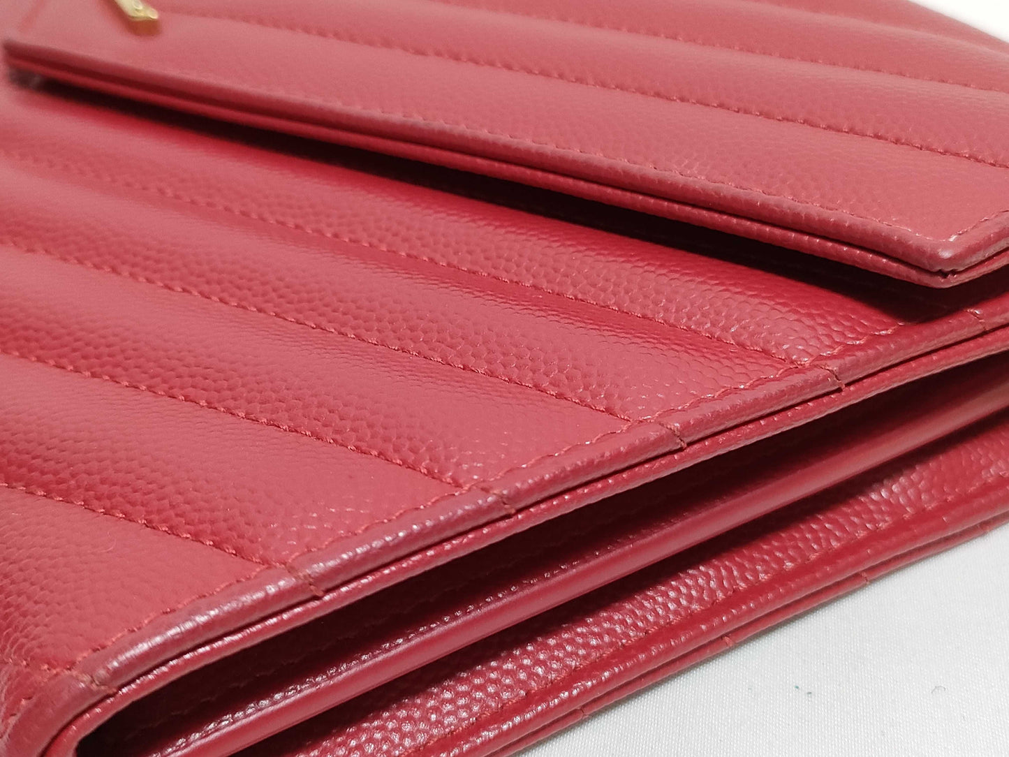 SAINT LAURENT Yves Saint Laurent Classic Cassandre Chain Wallet in Red Quilted Grain de Poudre Leather with Gold GUE377828-0217 Shoulder Bag
