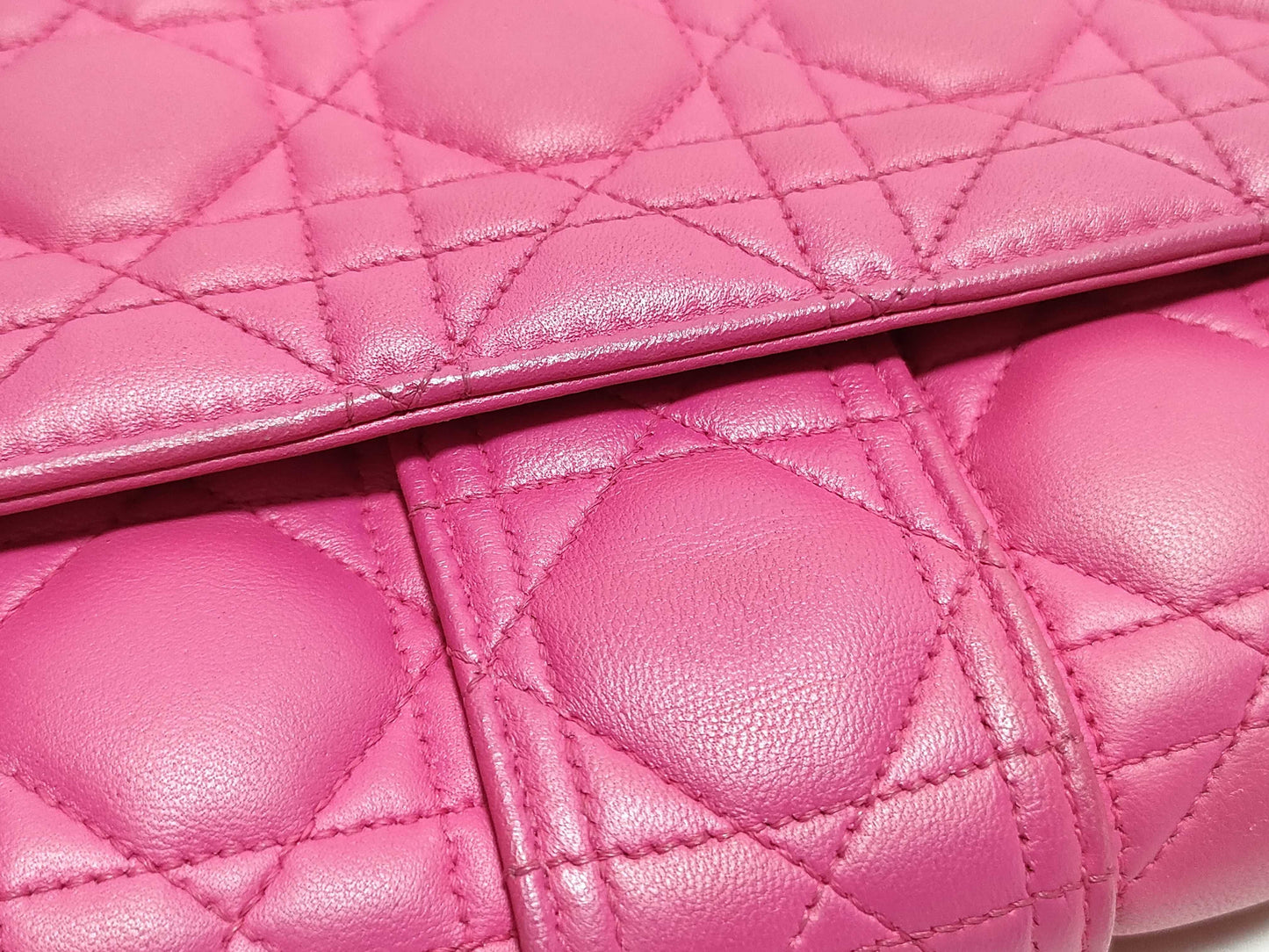 Dior Dior Medium Miss Dior Fuchsia Cannage Lambskin Leather Gold Shoulder Bag 18-MA-0142