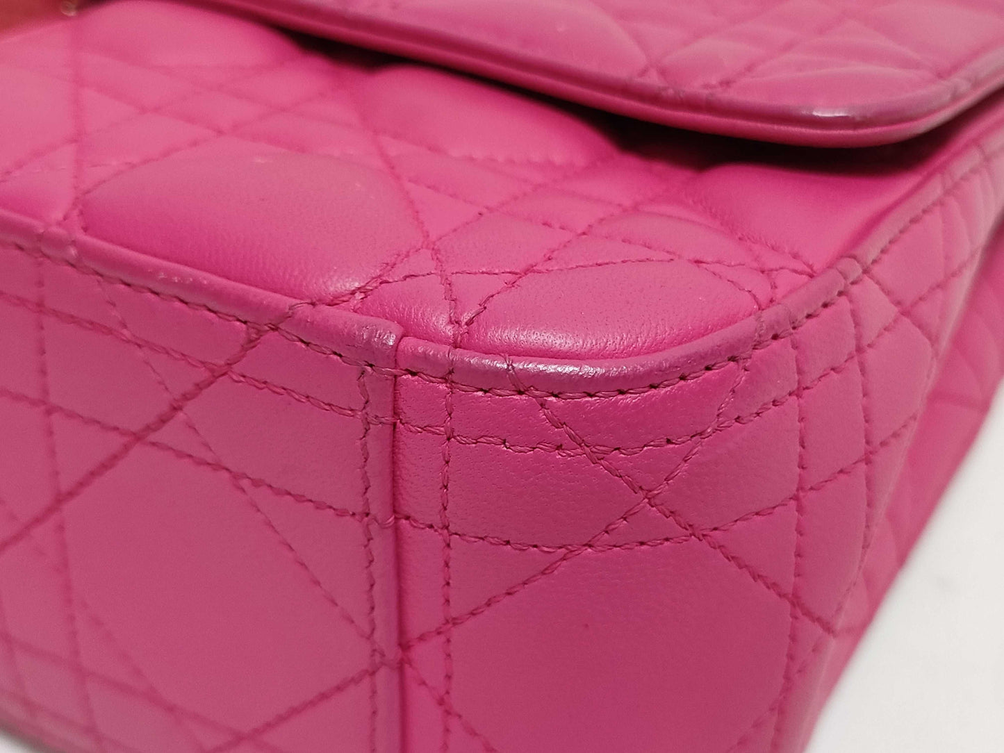 Dior Dior Medium Miss Dior Fuchsia Cannage Lambskin Leather Gold Shoulder Bag 18-MA-0142