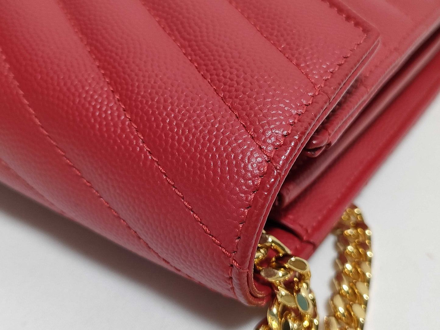 SAINT LAURENT Yves Saint Laurent Classic Cassandre Chain Wallet in Red Quilted Grain de Poudre Leather with Gold Accents Shoulder Bag