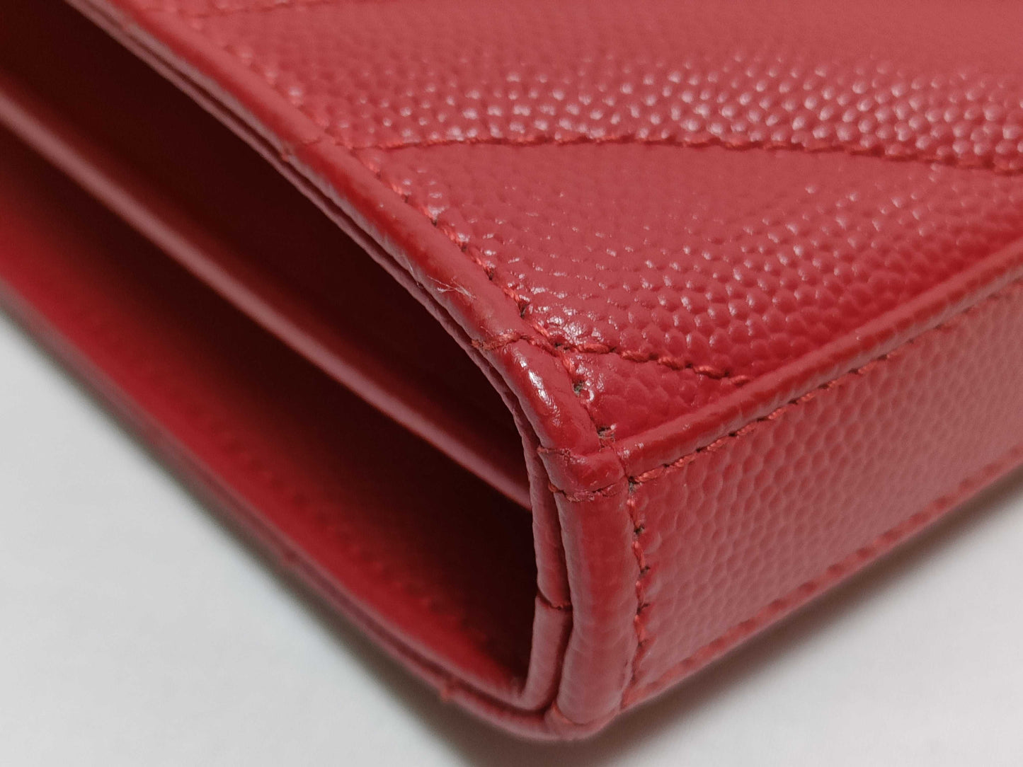 SAINT LAURENT Yves Saint Laurent Classic Cassandre Chain Wallet in Red Quilted Grain de Poudre Leather with Gold Accents Shoulder Bag