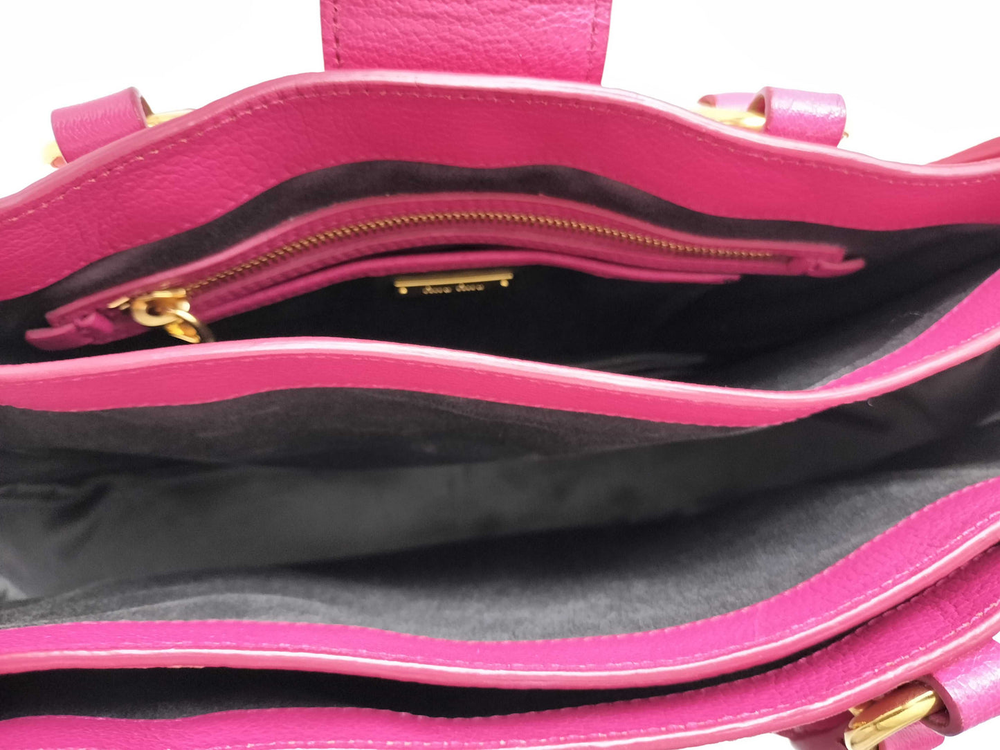 Miu Miu Miu Miu Push Lock Tote in Fuchsia Grained Calfskin Leather with Gold 197 B Shoulder Bag
