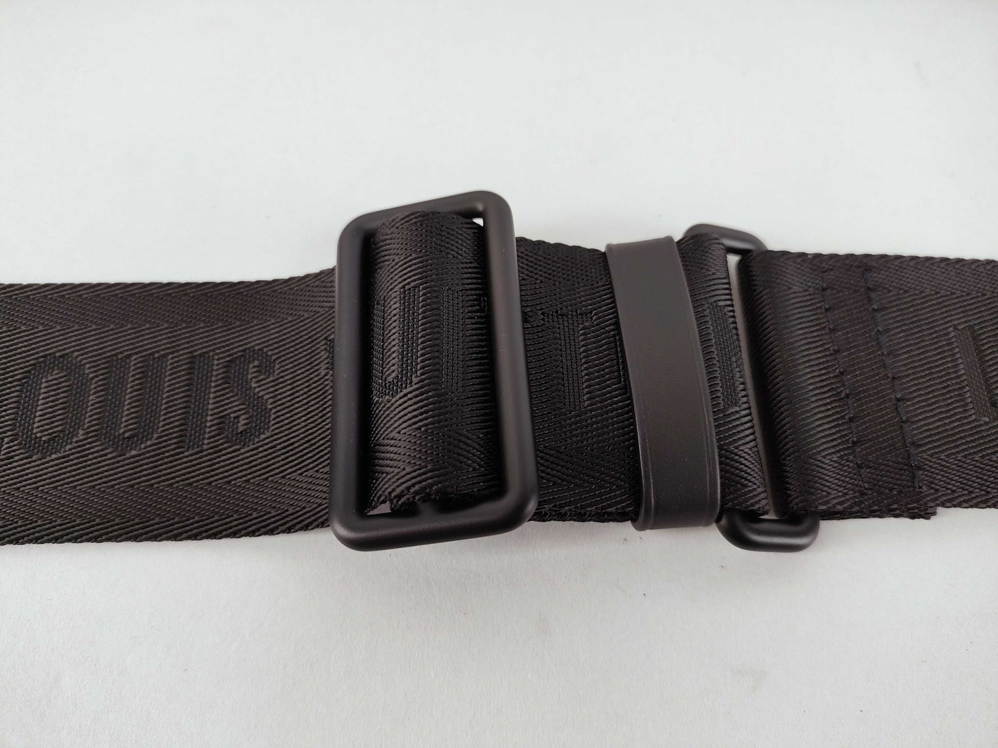 LOUIS VUITTON Louis Vuitton Signature Adjustable Strap Black with Black Hardware 95*5*.05cm Other Accessories