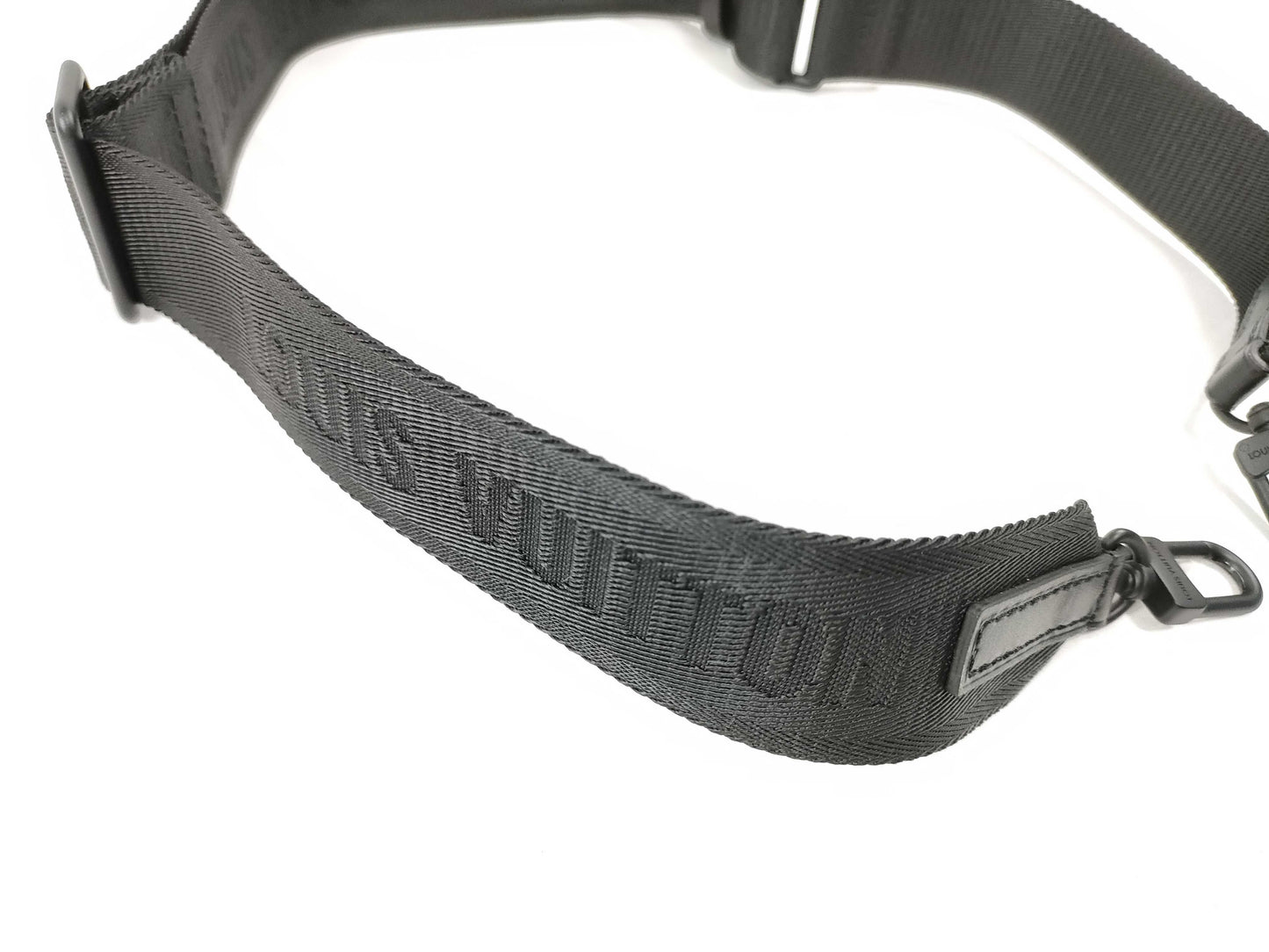 LOUIS VUITTON Louis Vuitton Signature Adjustable Strap, Black with Black Hardware, 95*4.5*0.5cm Strap